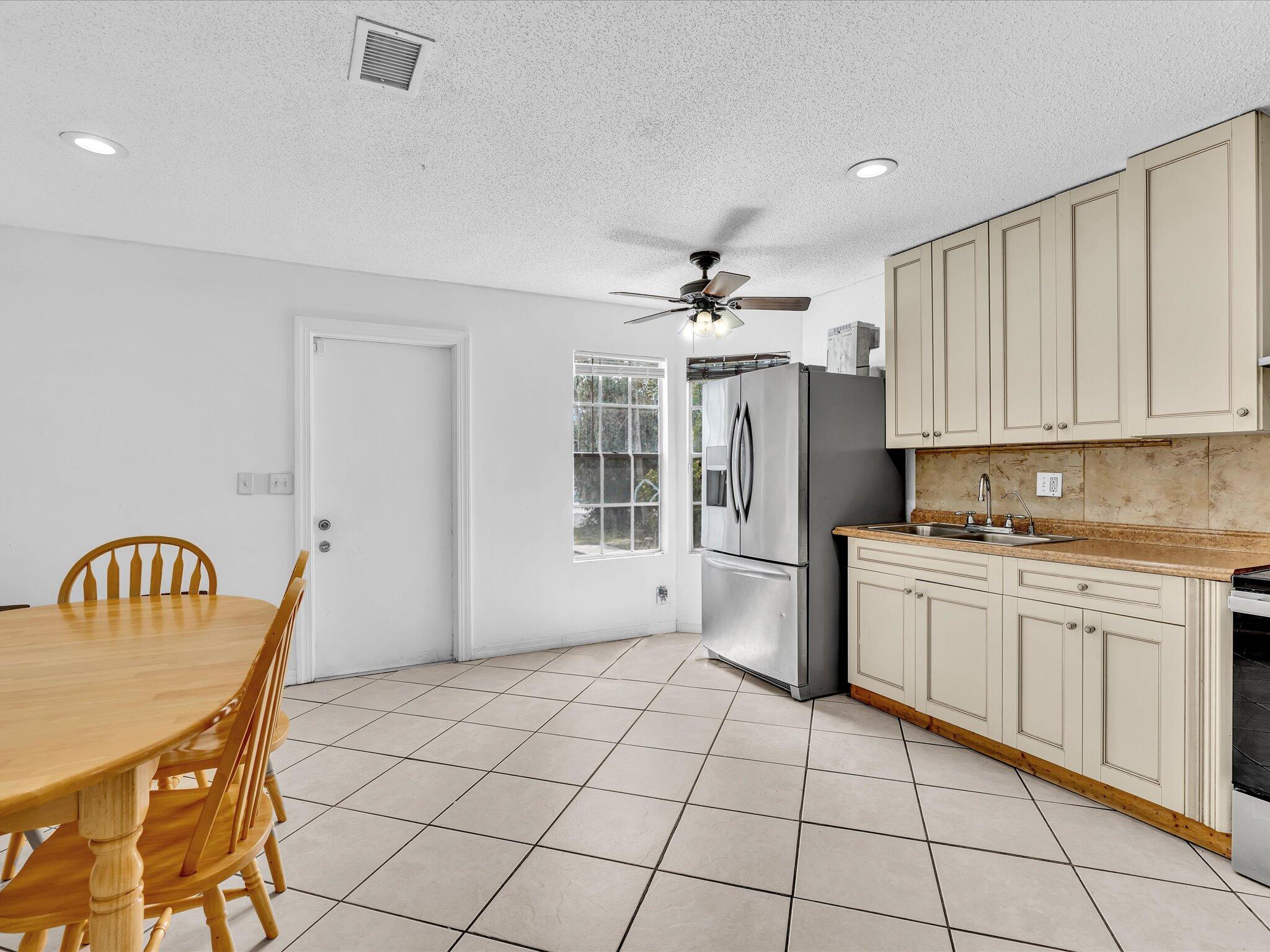 VICTORIA WOODS 2 - Residential