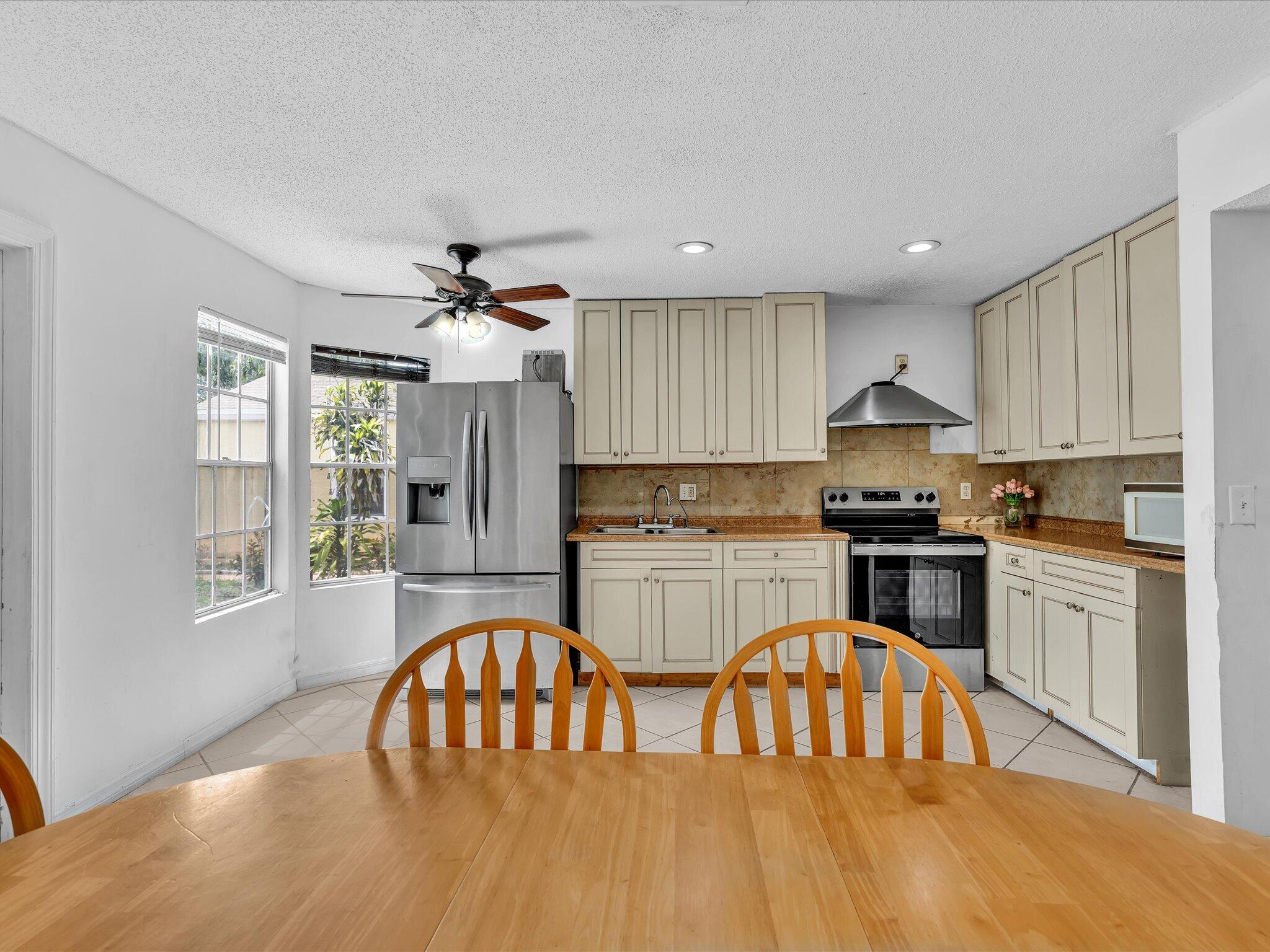 VICTORIA WOODS 2 - Residential