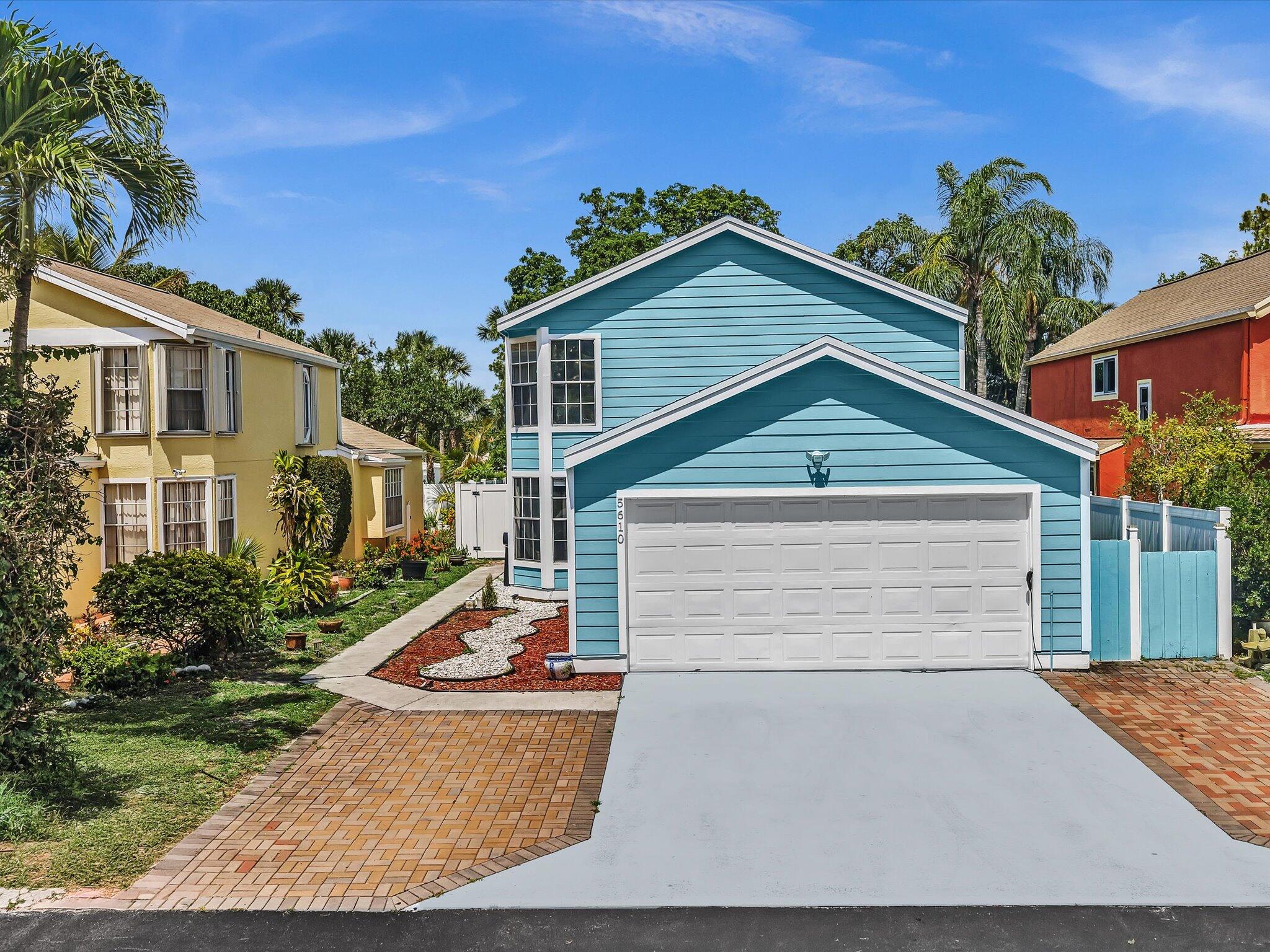 VICTORIA WOODS 2 - Residential