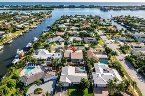 A home in Lake Worth Beach