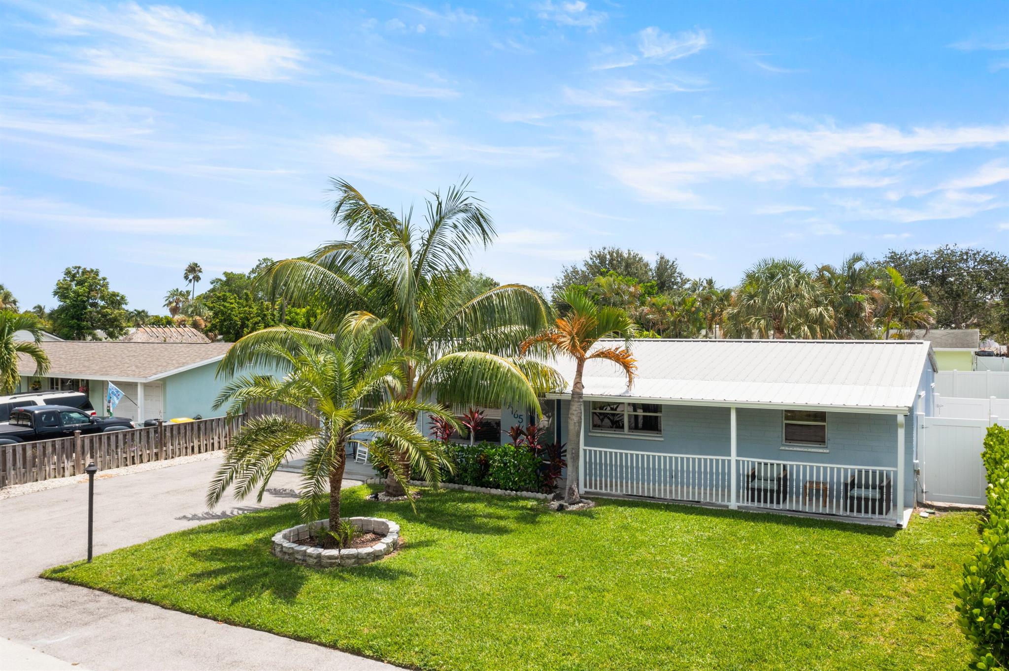 TROPIC VISTA - Residential