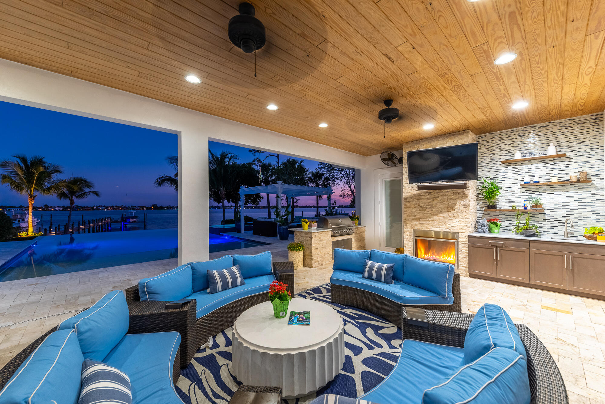 COCOANUT PARK SECTION 1 - Residential