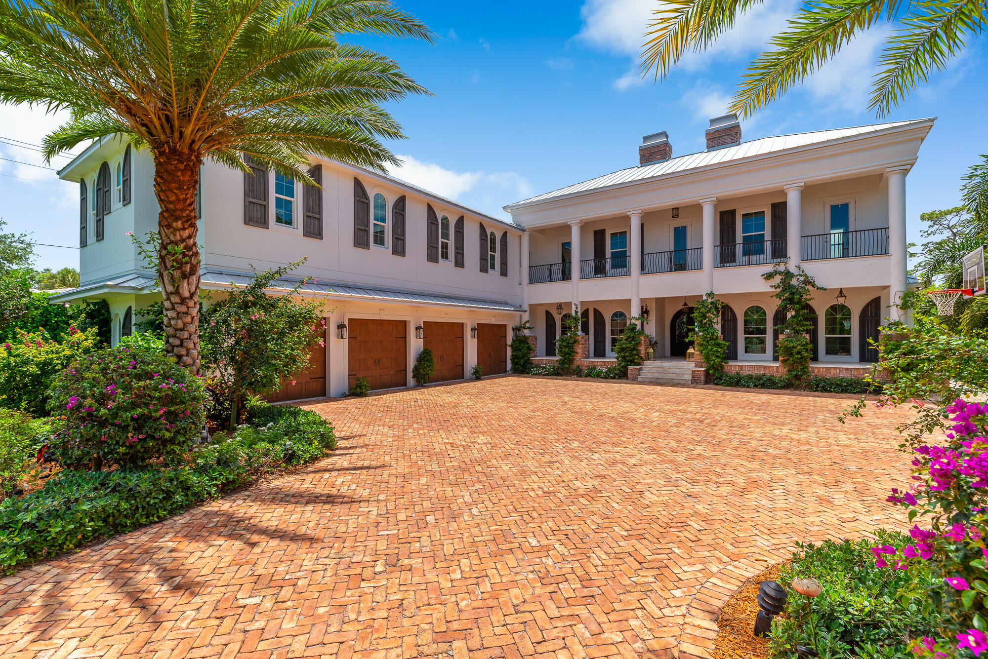 COCOANUT PARK SECTION 1 - Residential