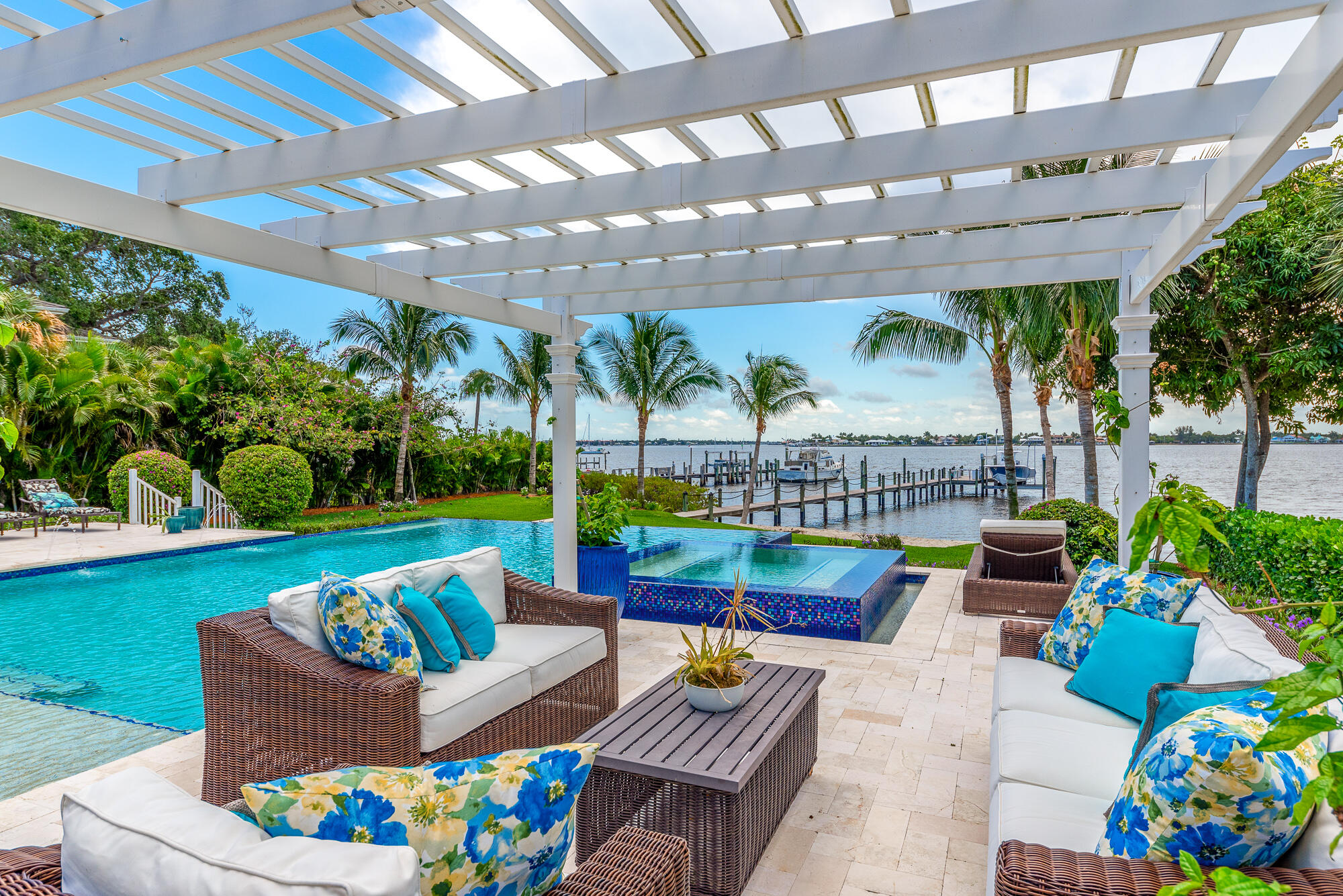 COCOANUT PARK SECTION 1 - Residential