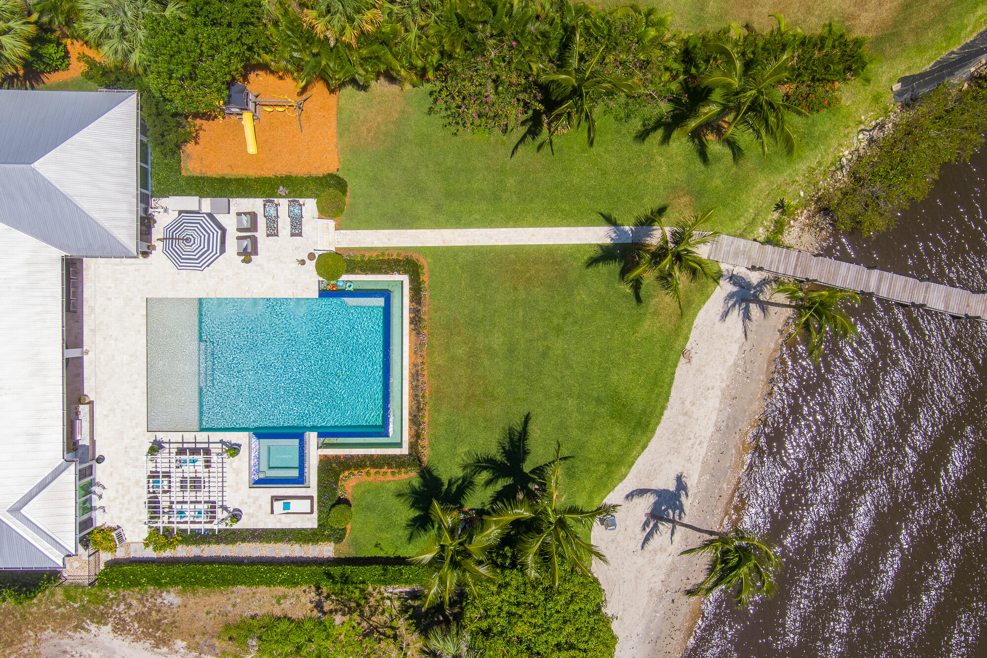 COCOANUT PARK SECTION 1 - Residential