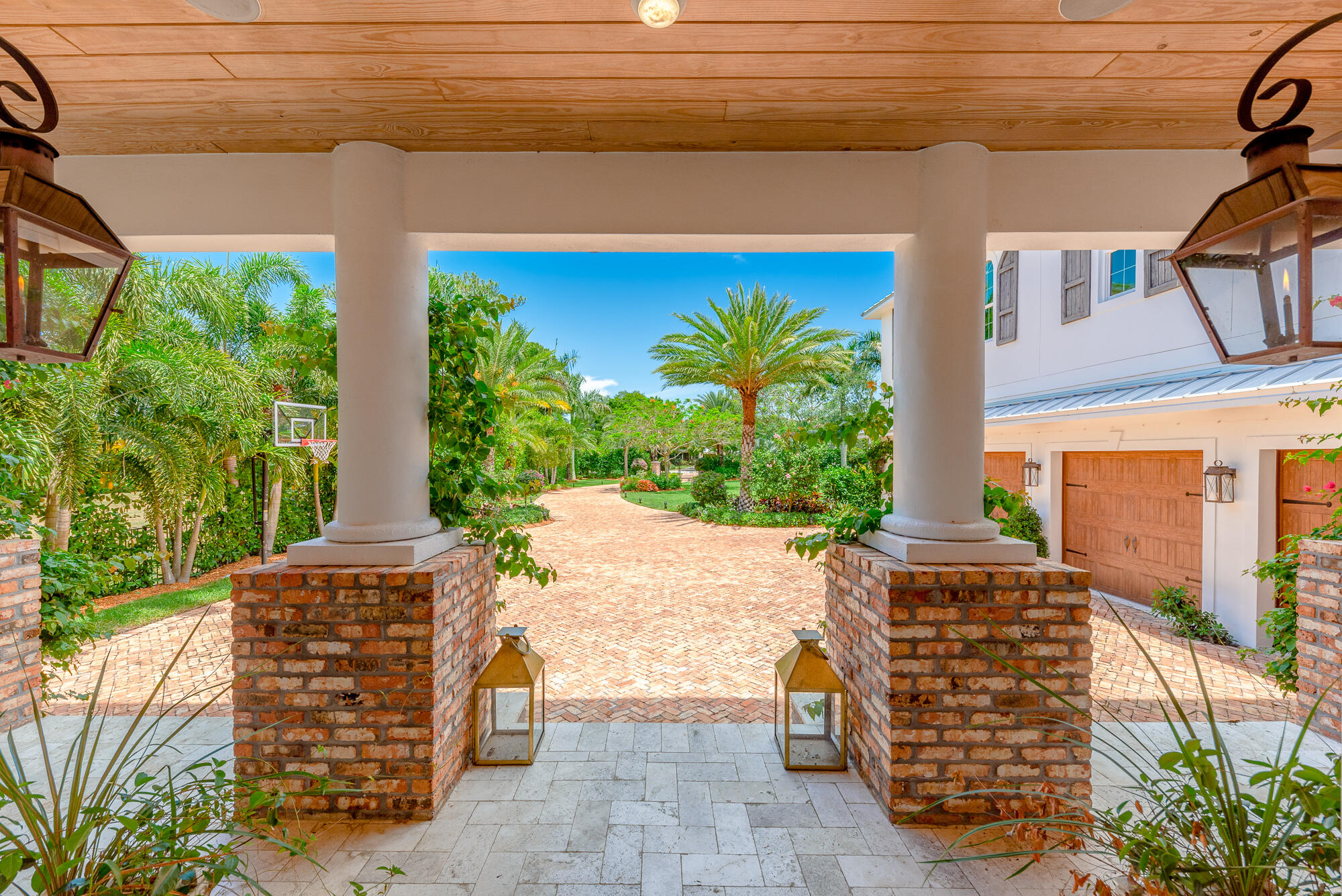 COCOANUT PARK SECTION 1 - Residential