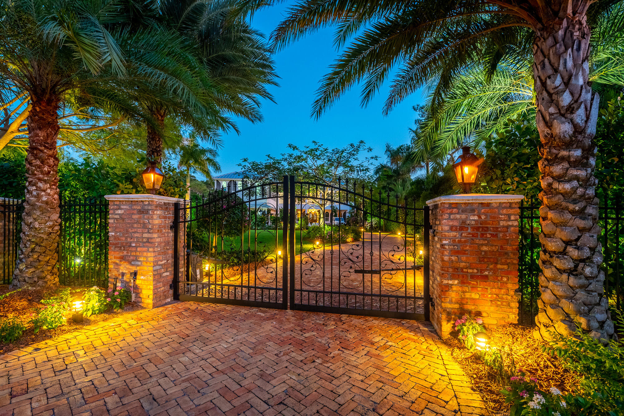 COCOANUT PARK SECTION 1 - Residential