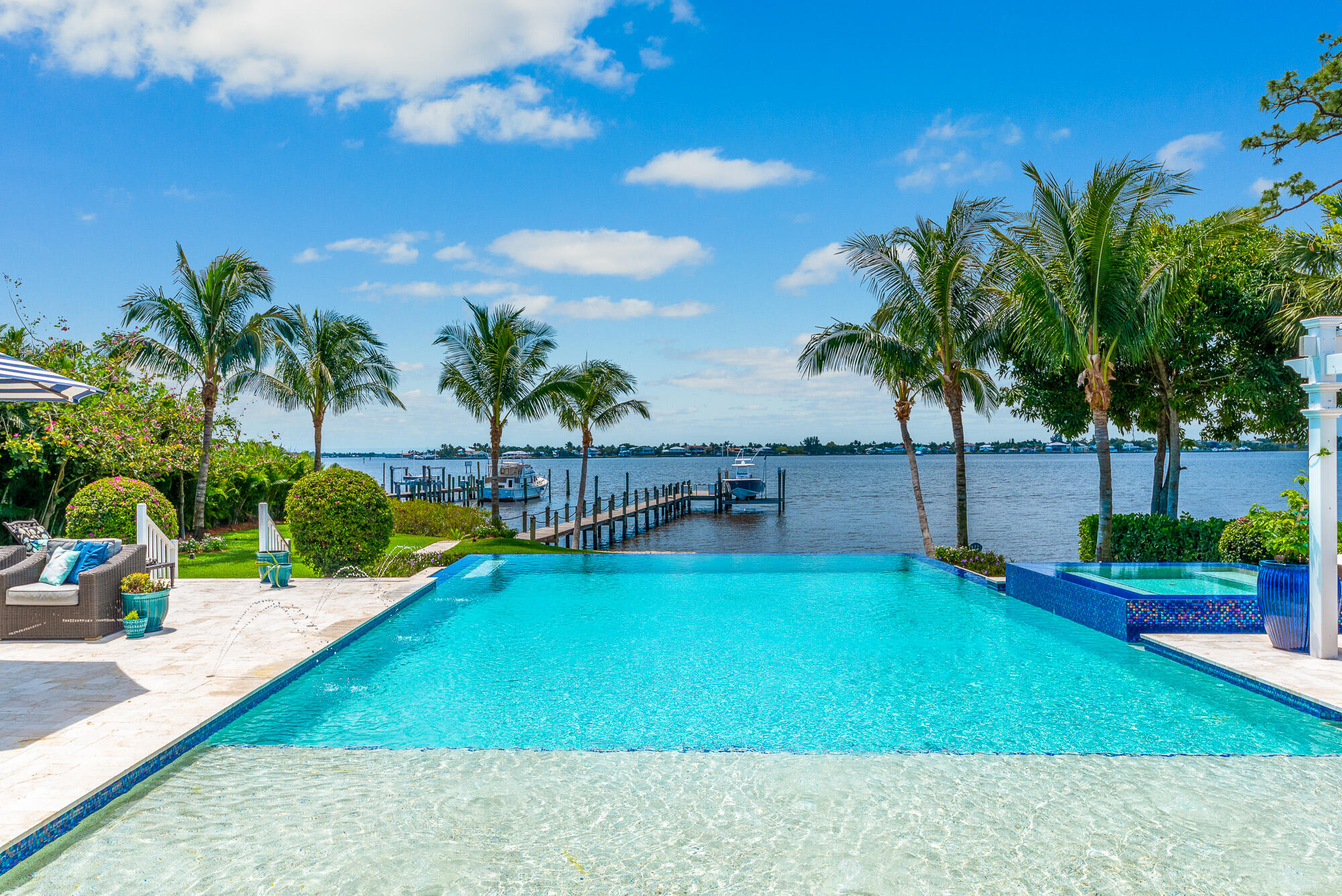 COCOANUT PARK SECTION 1 - Residential