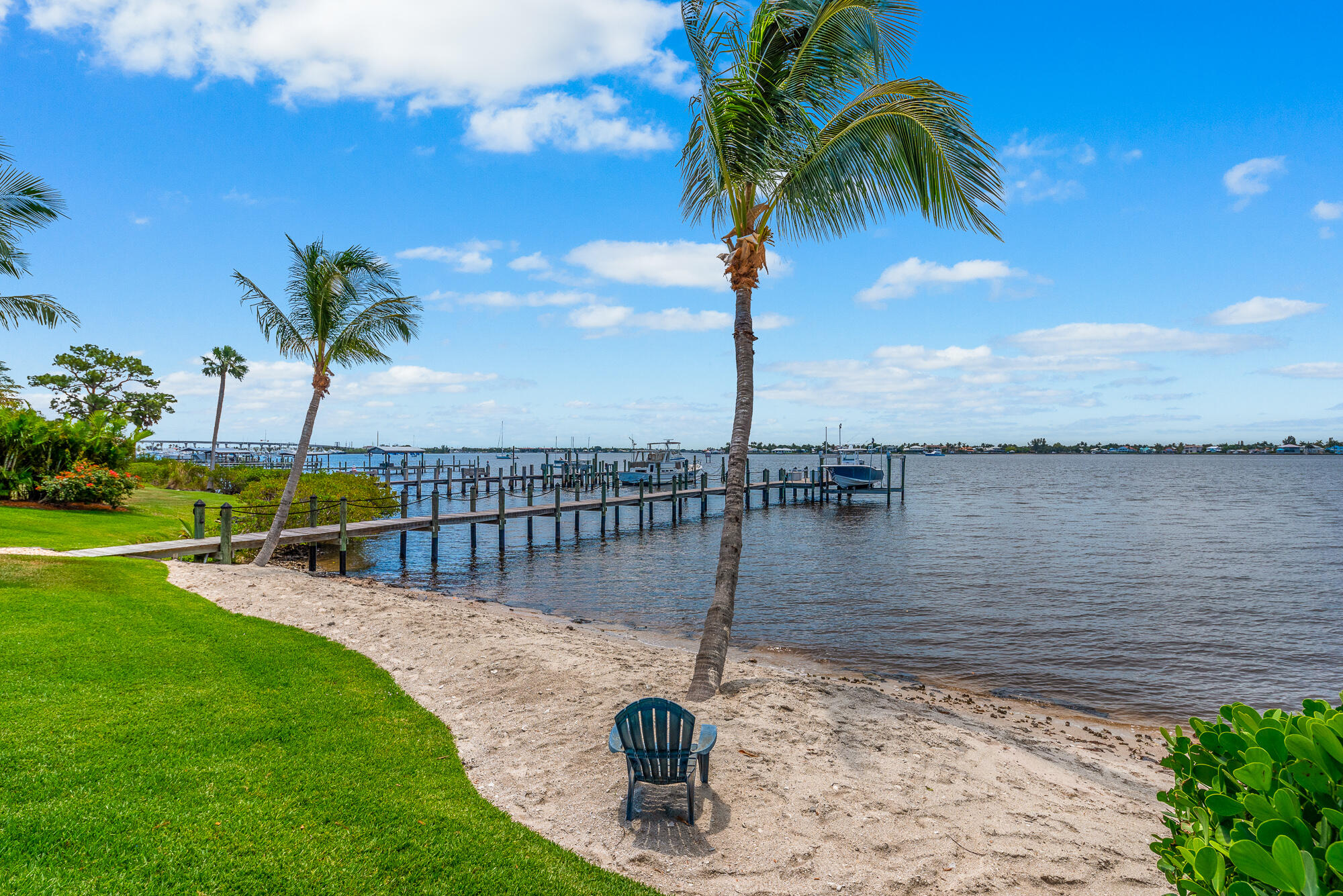 COCOANUT PARK SECTION 1 - Residential