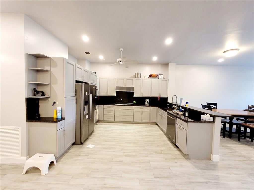 LOMBARDY - Residential