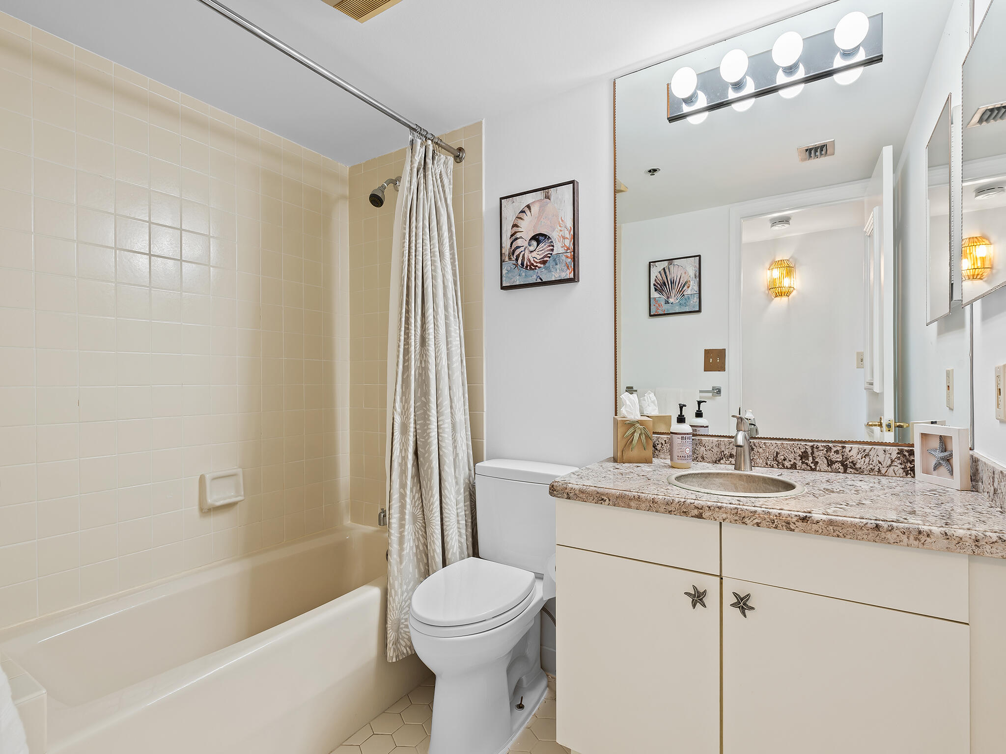 CASUARINA CONDO - Residential