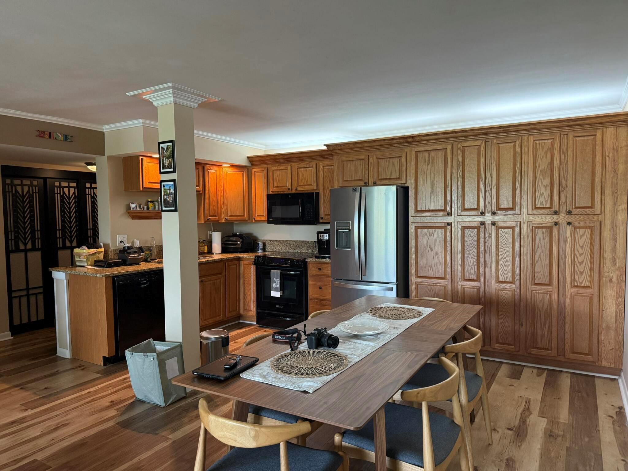 RIVER REACH CONDOMINIUM I - Residential