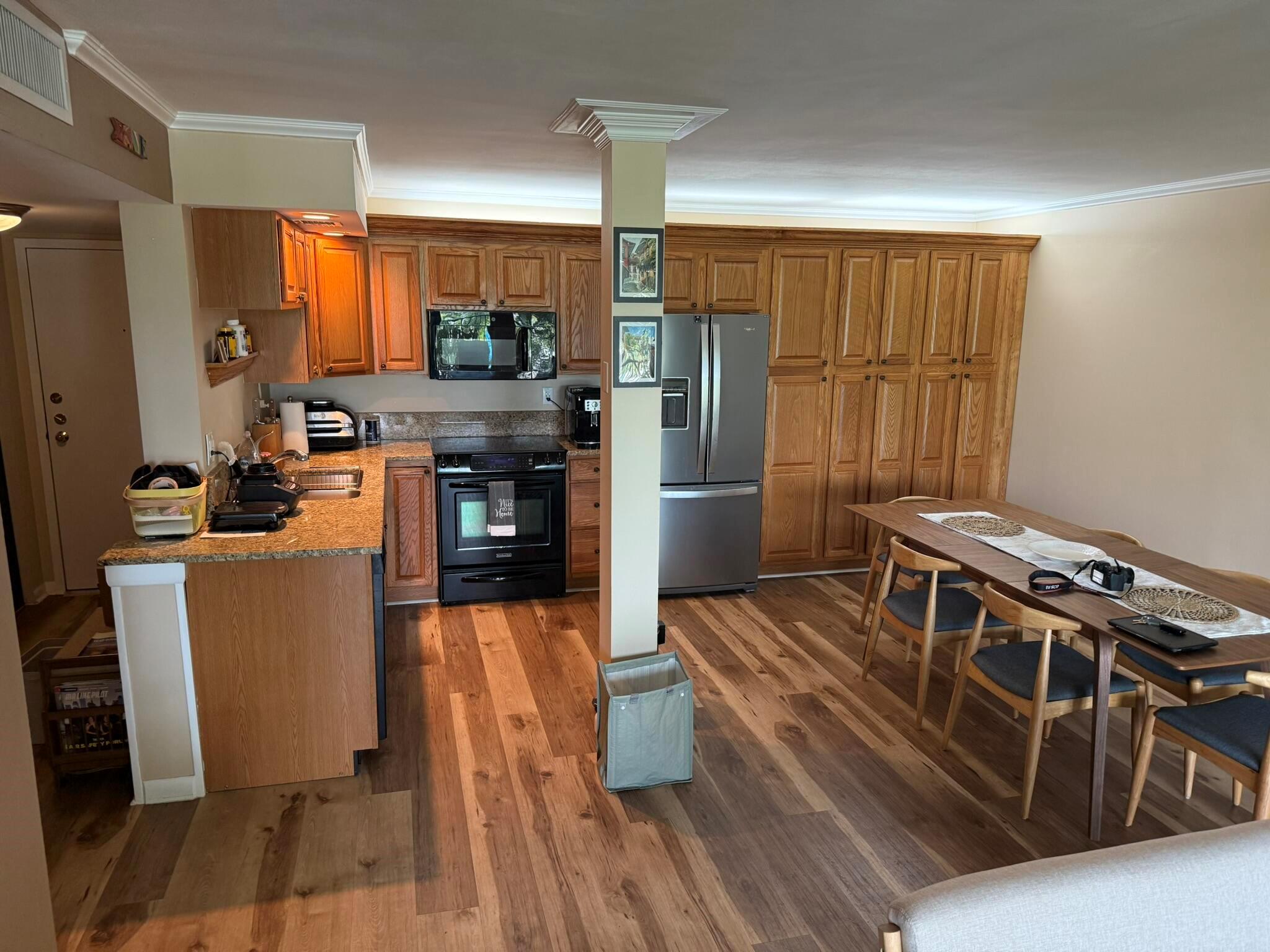 RIVER REACH CONDOMINIUM I - Residential