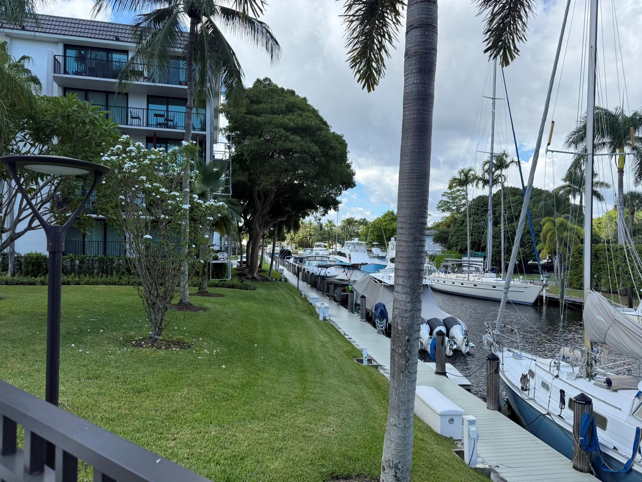 RIVER REACH CONDOMINIUM I - Residential