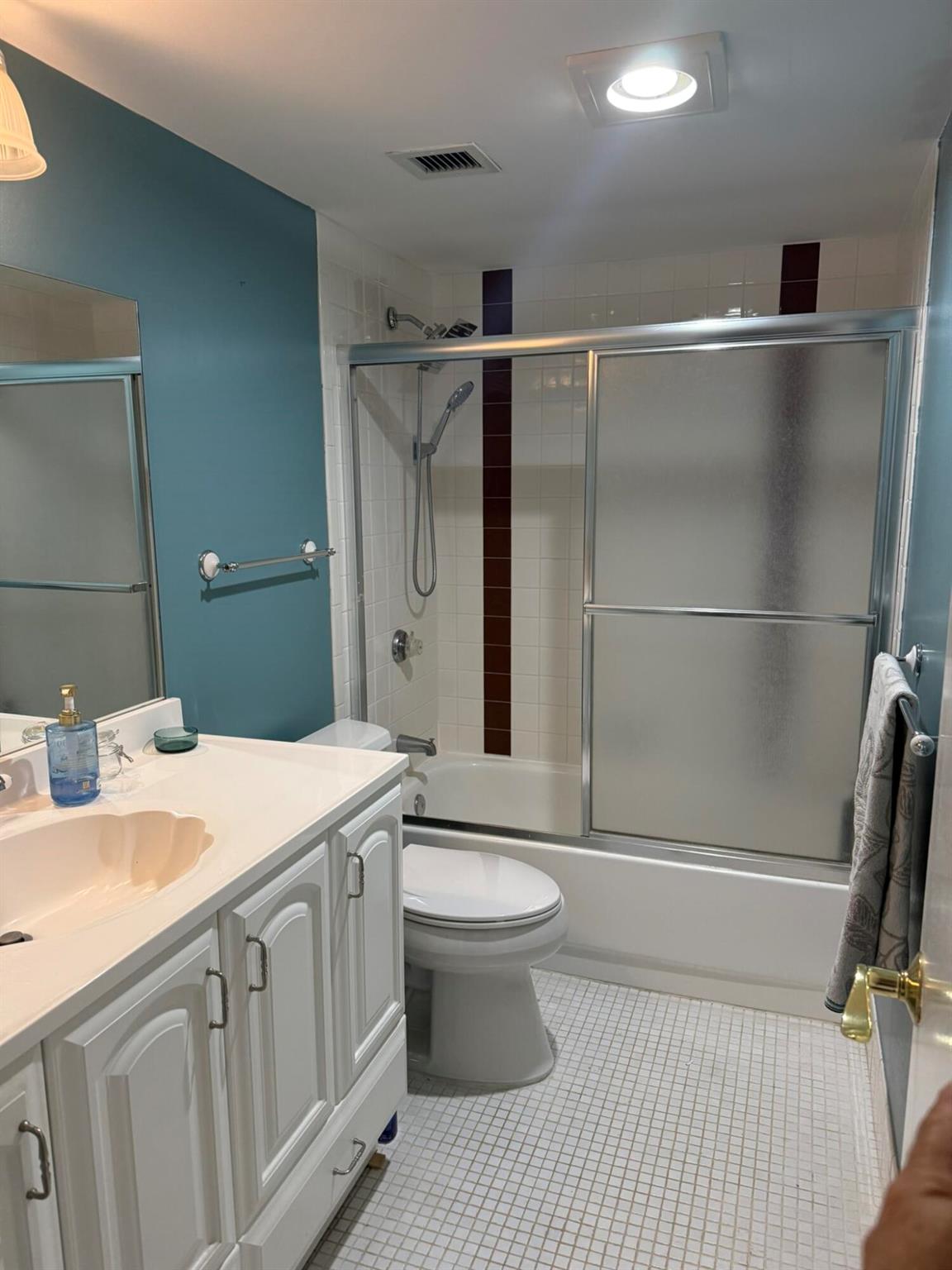 RIVER REACH CONDOMINIUM I - Residential
