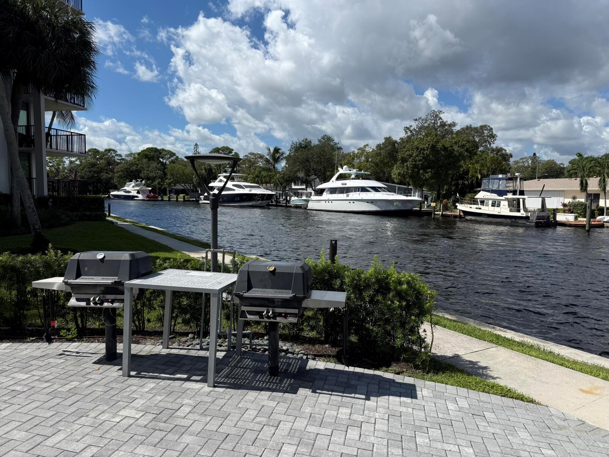 RIVER REACH CONDOMINIUM I - Residential