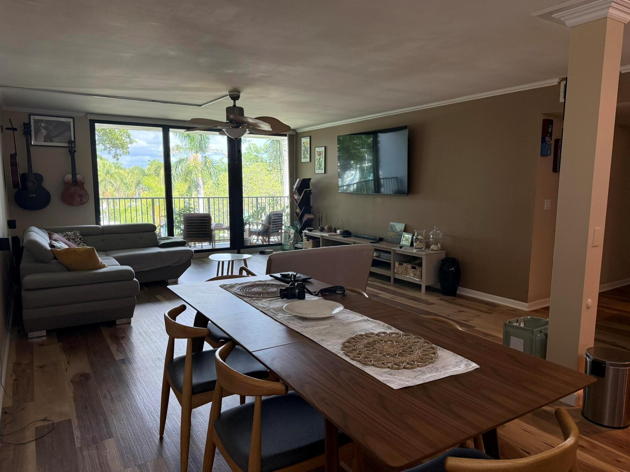 RIVER REACH CONDOMINIUM I - Residential