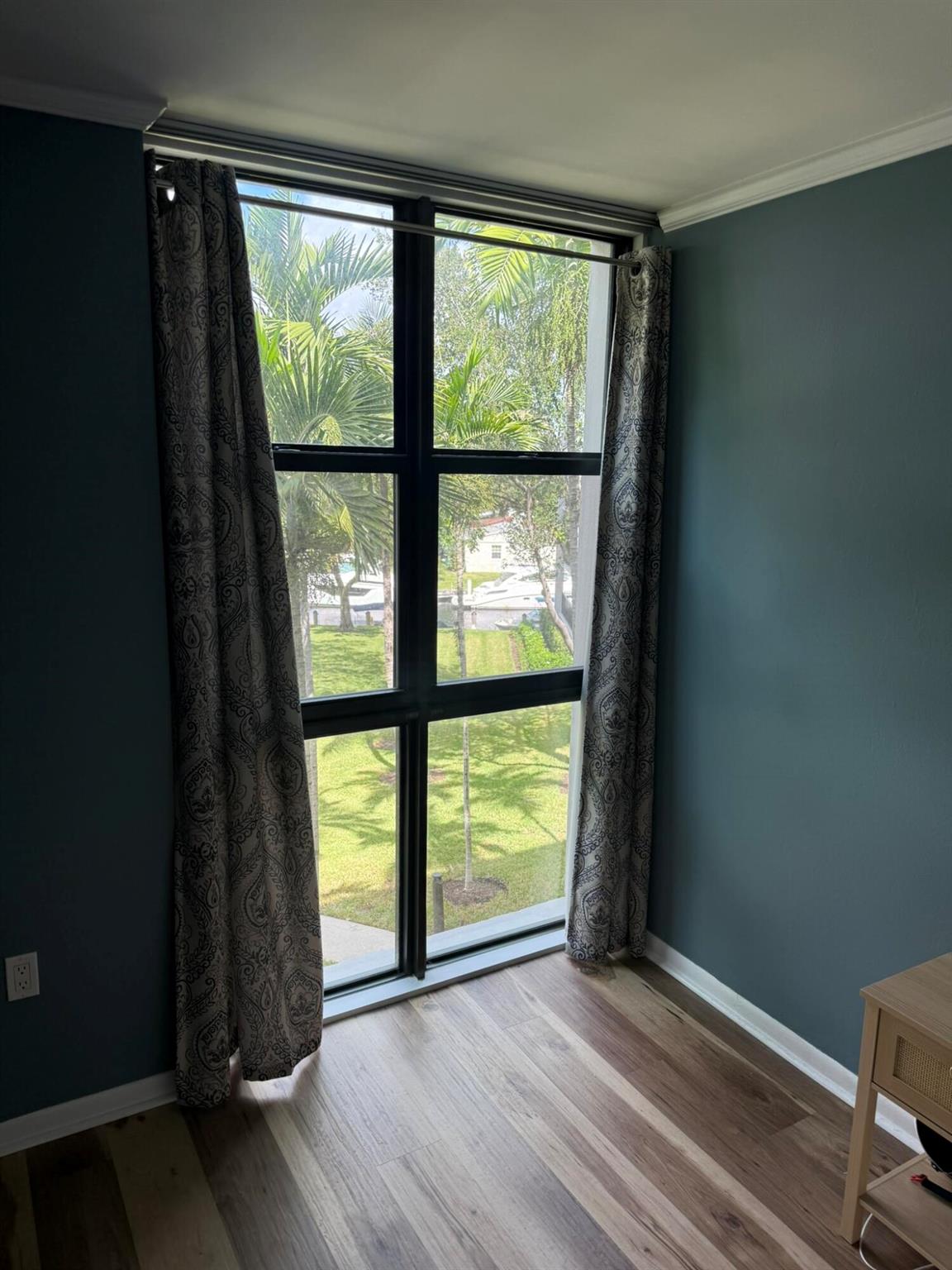 RIVER REACH CONDOMINIUM I - Residential