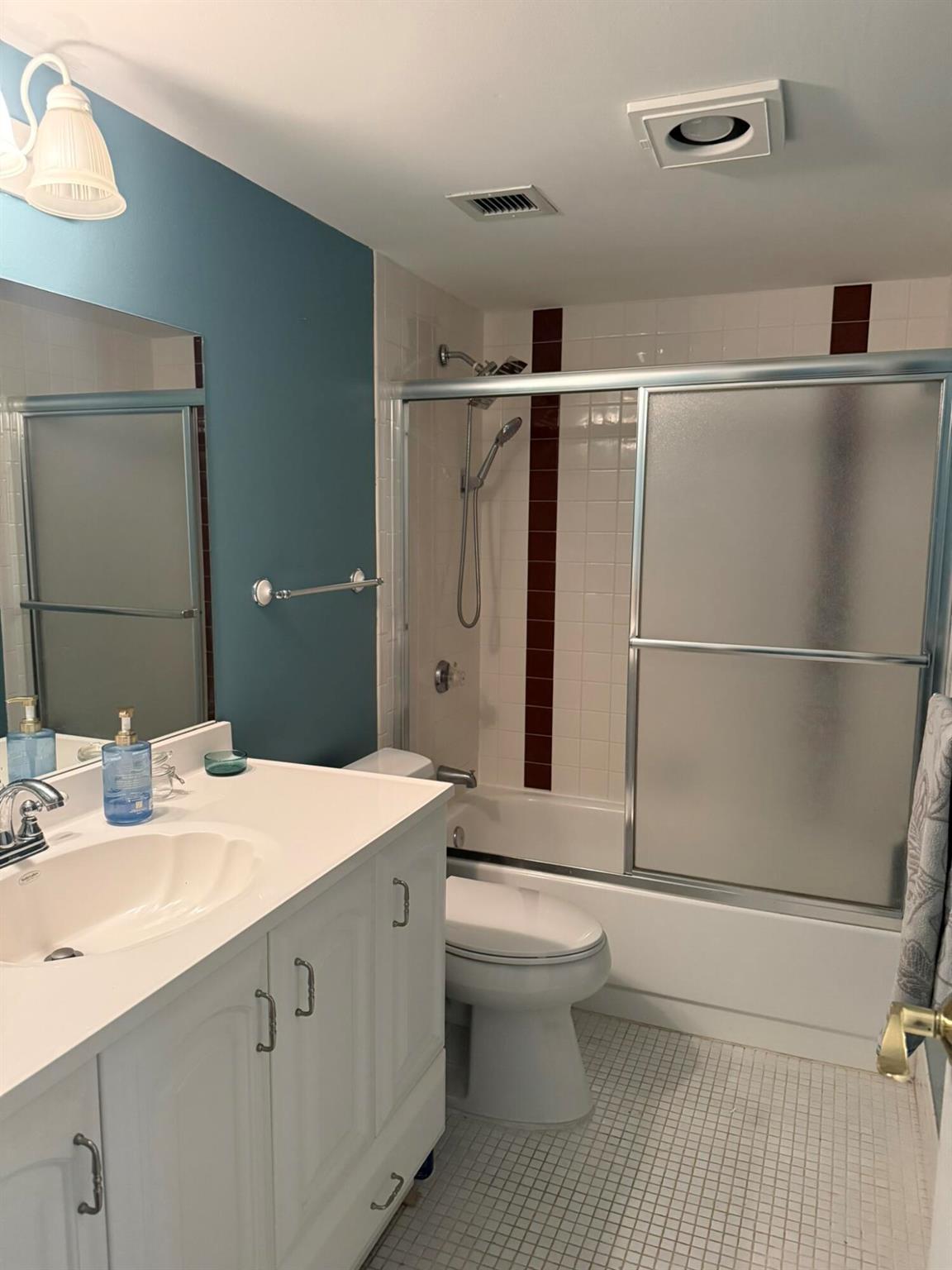 RIVER REACH CONDOMINIUM I - Residential