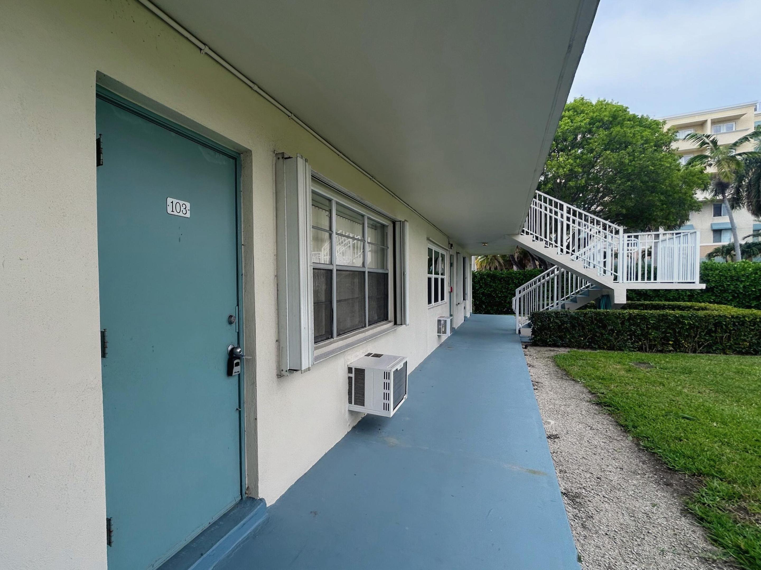 STERLING VILLAGE 680 CONDO - Residential