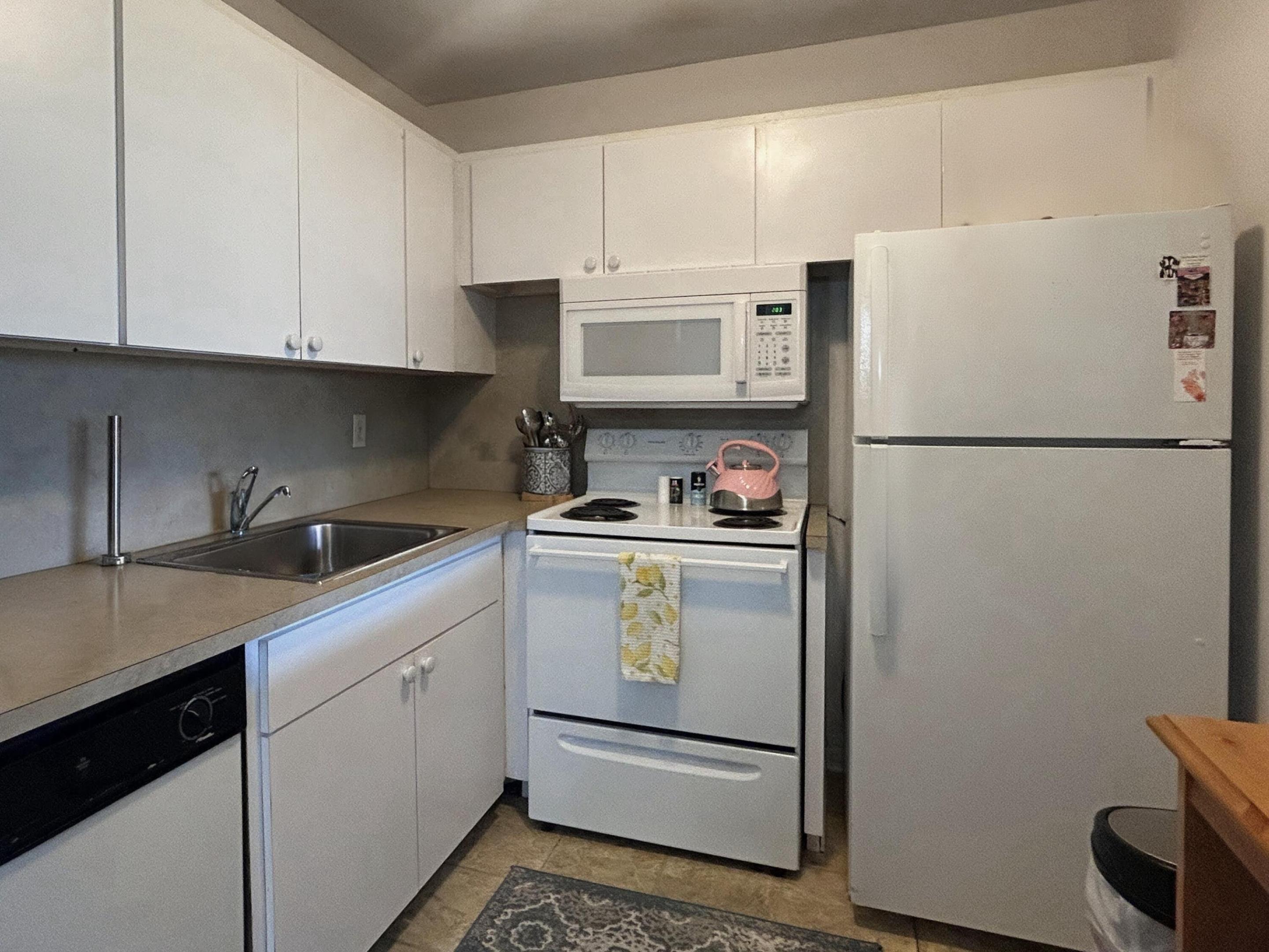 STERLING VILLAGE 680 CONDO - Residential