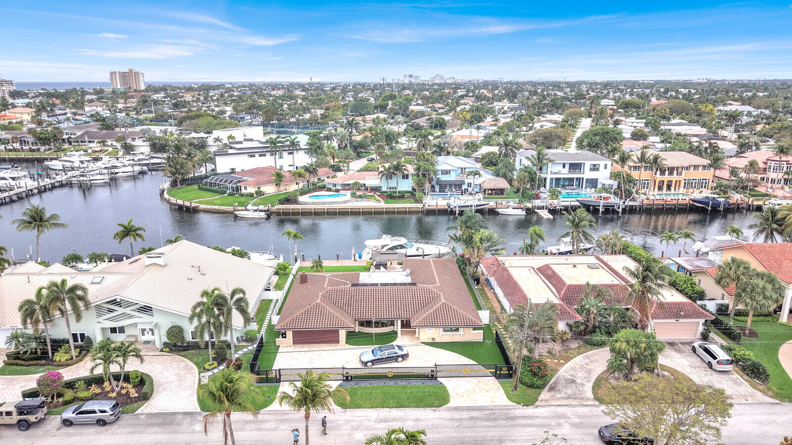 VENETIAN ISLES 3RD SEC - Residential