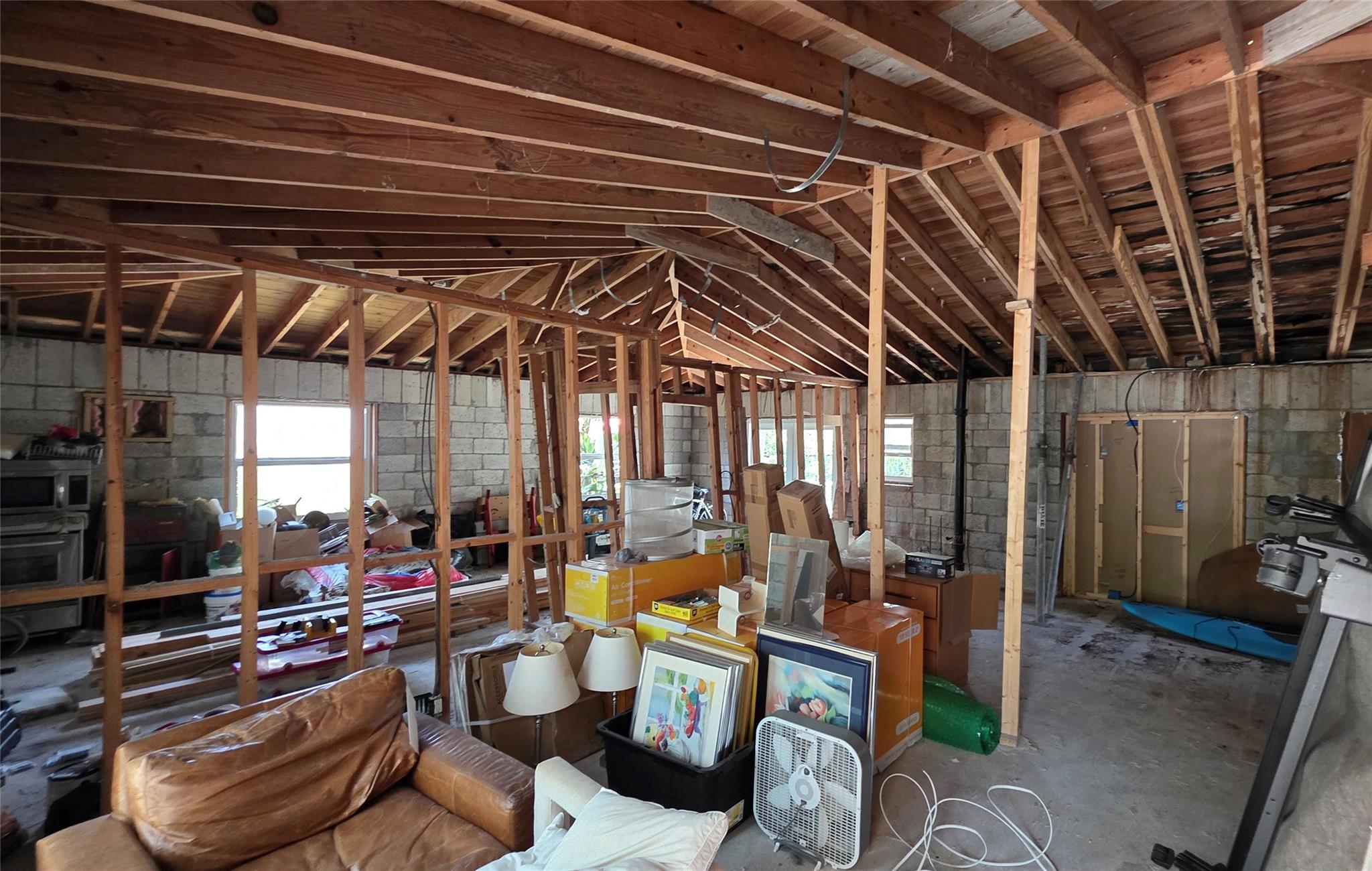 Poinsettia Heights - Residential