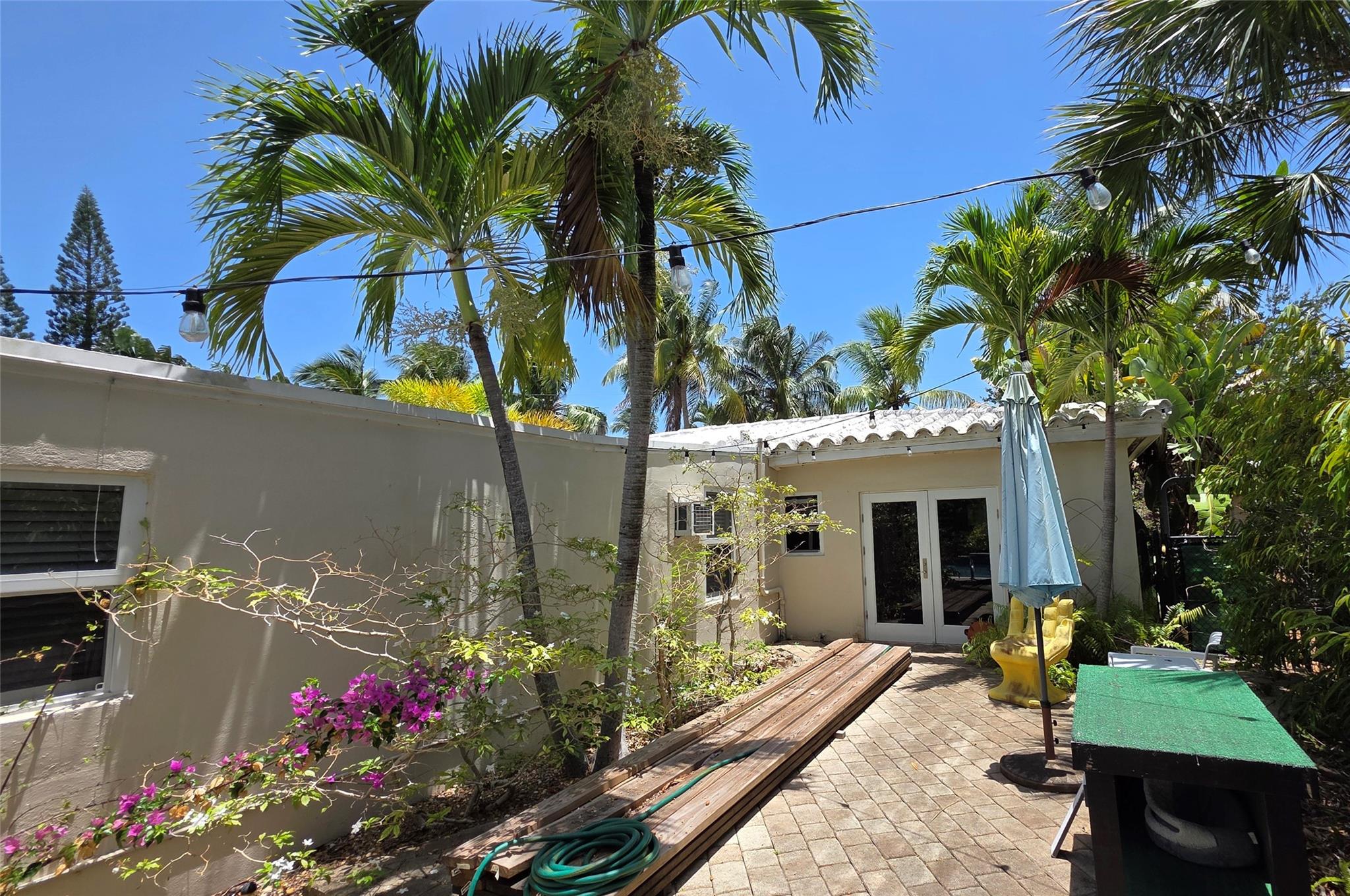 Poinsettia Heights - Residential