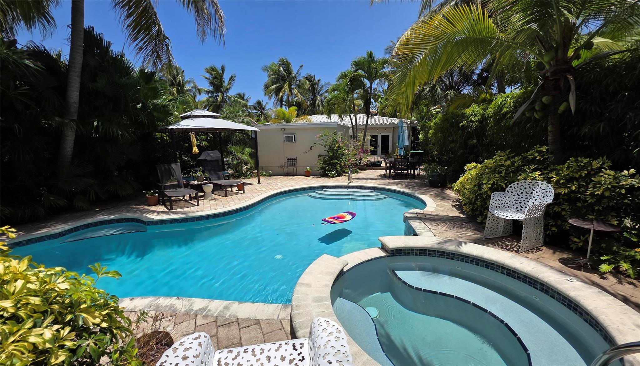 Poinsettia Heights - Residential