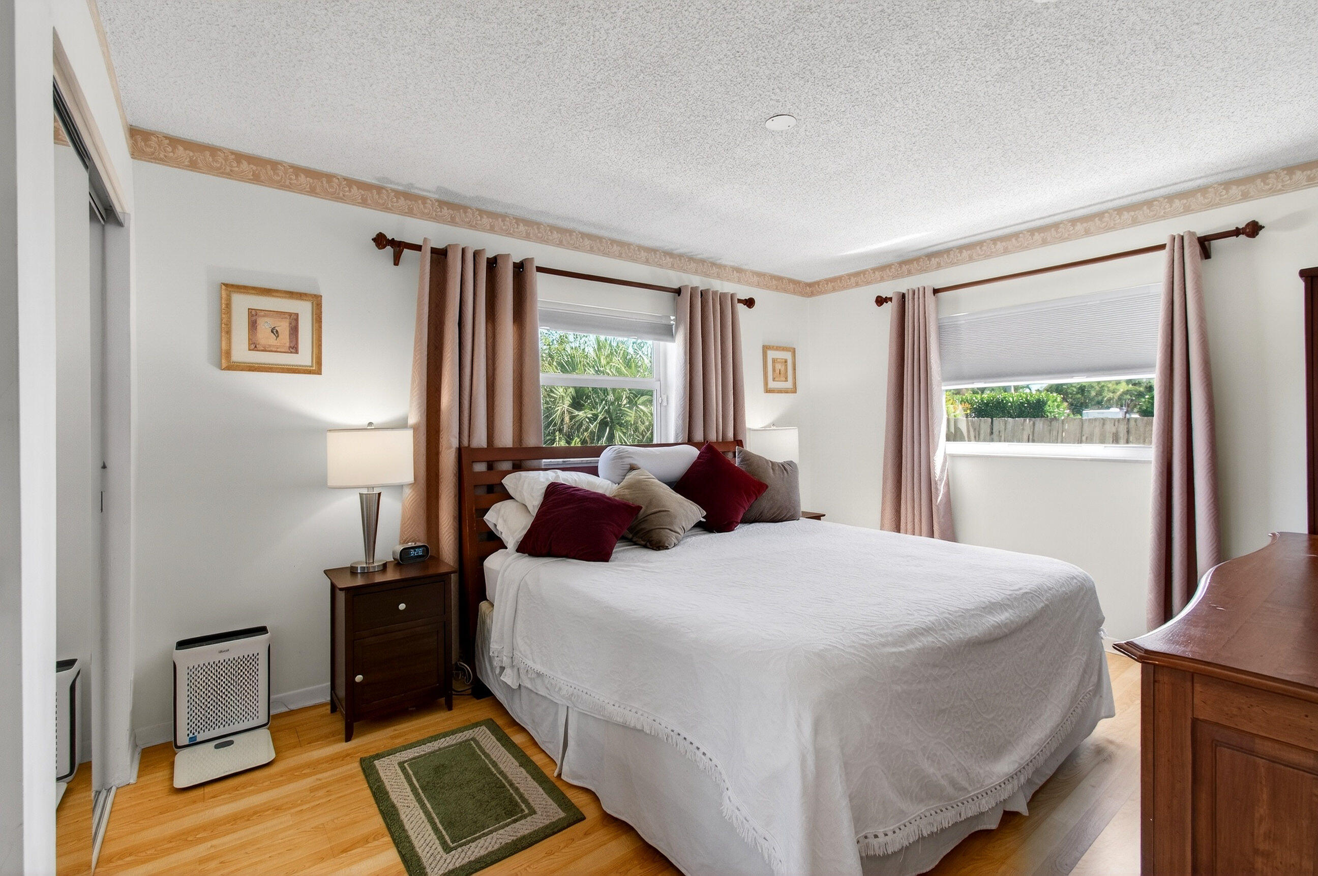 LAUREL HILLS 5TH ADD - Residential