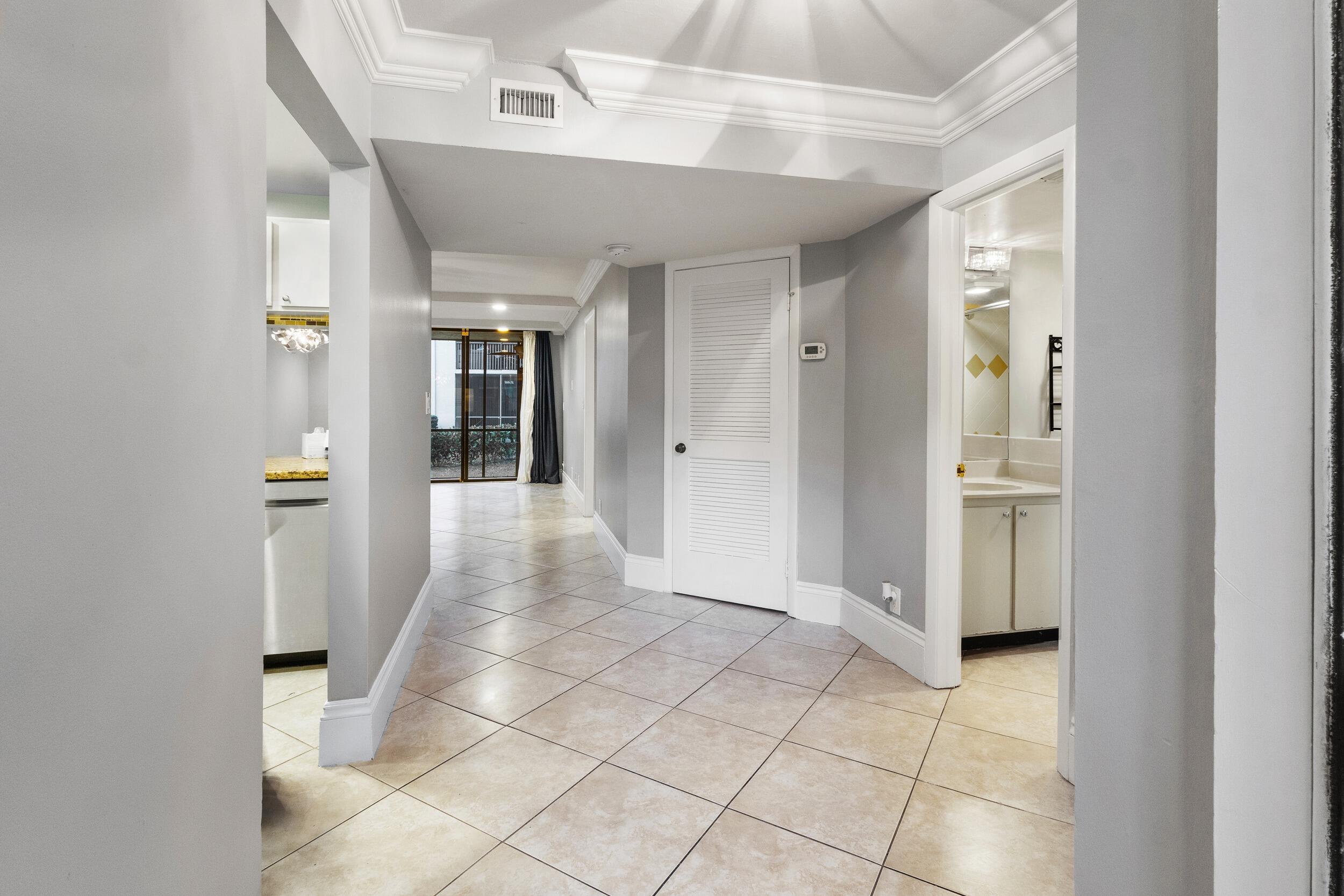 VILLAS AT MEADOW LAKES CONDO - Residential