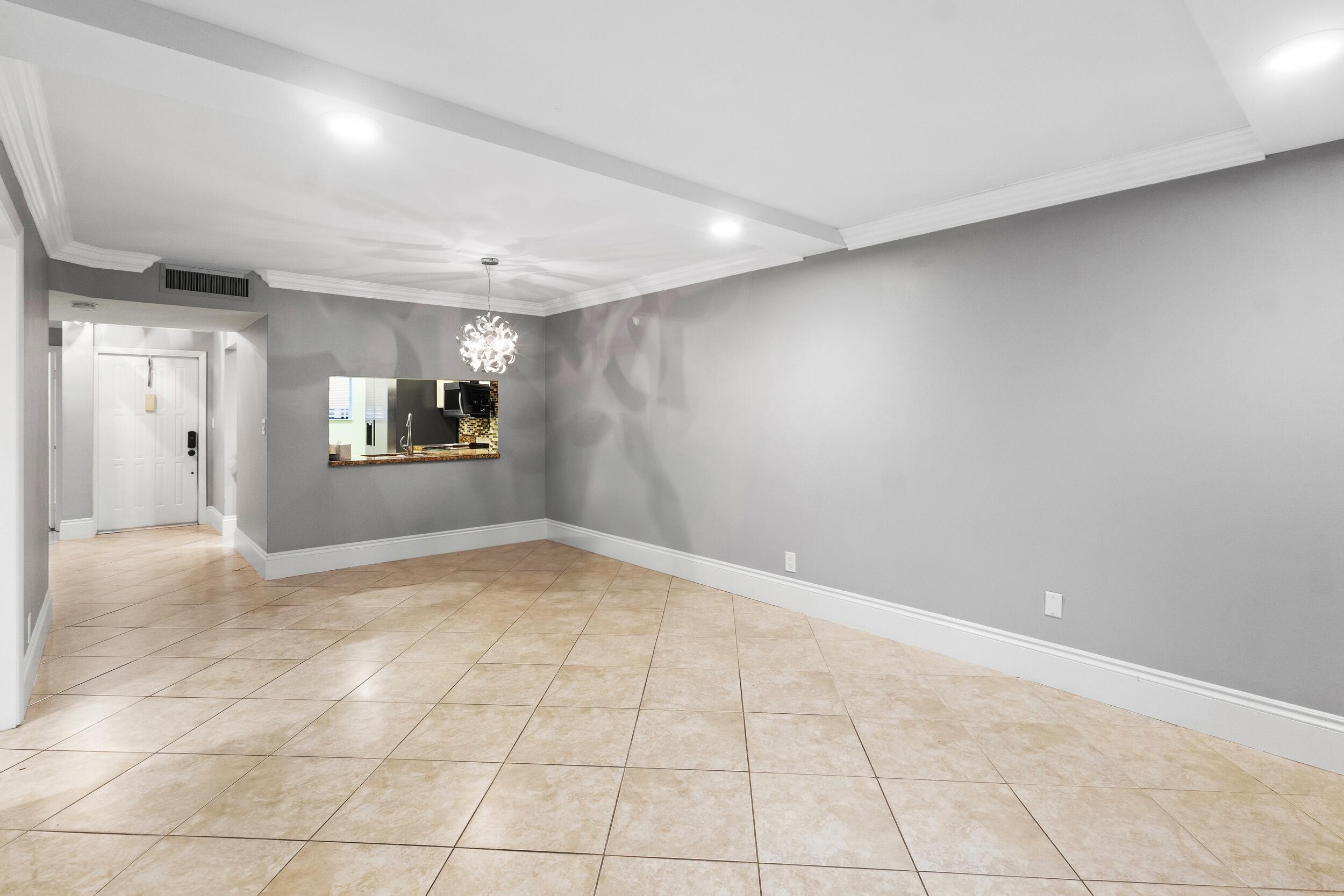 VILLAS AT MEADOW LAKES CONDO - Residential