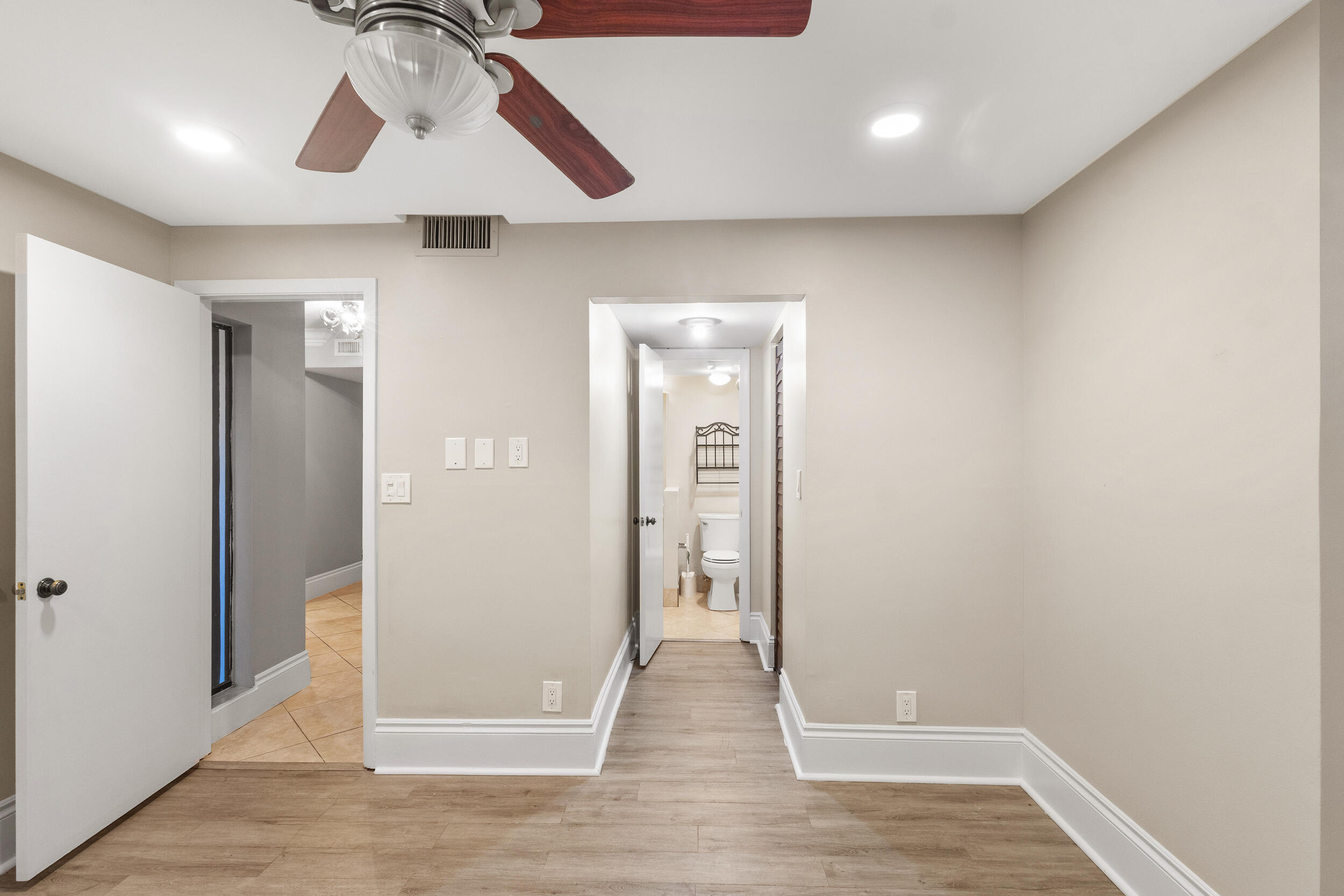 VILLAS AT MEADOW LAKES CONDO - Residential