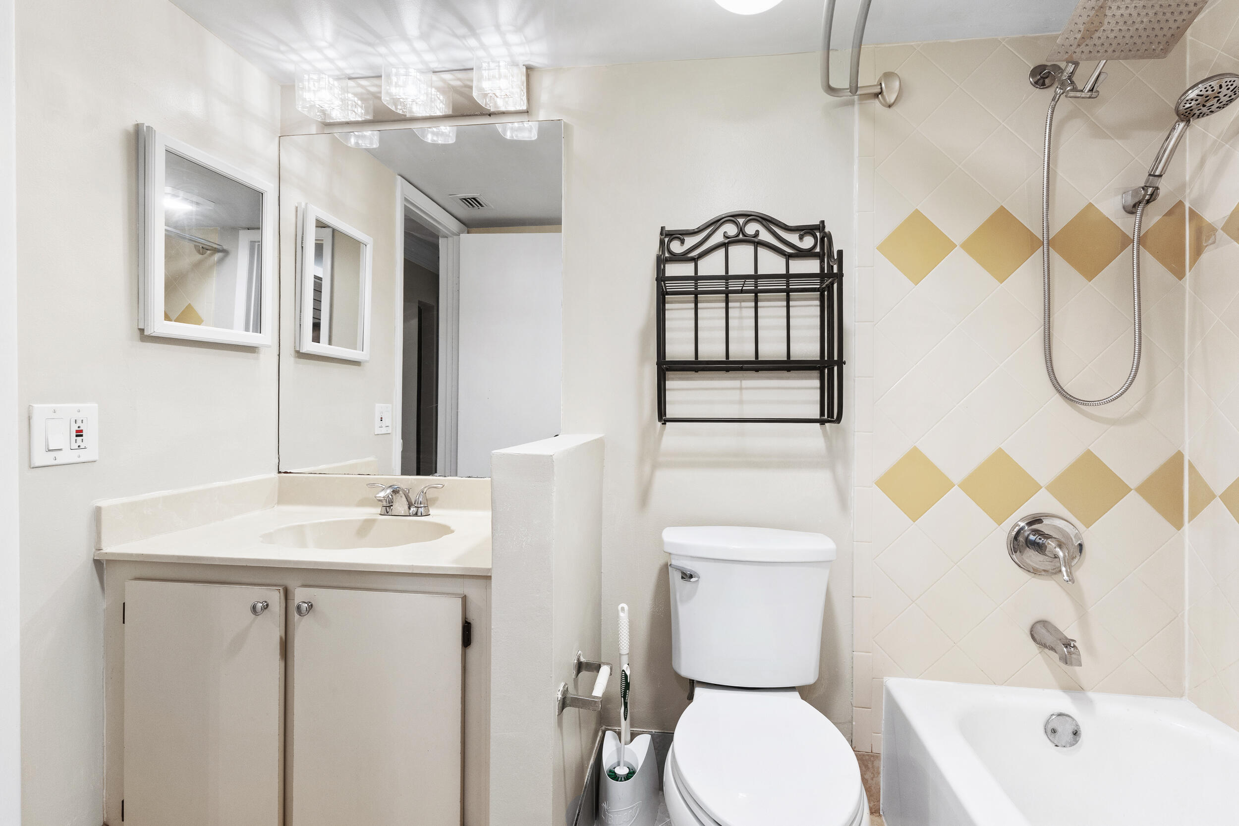 VILLAS AT MEADOW LAKES CONDO - Residential