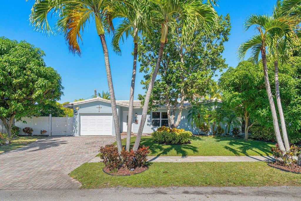 Photo of 1641 NW 9th Street, Boca Raton, FL 33486 (MLS # R11039907)