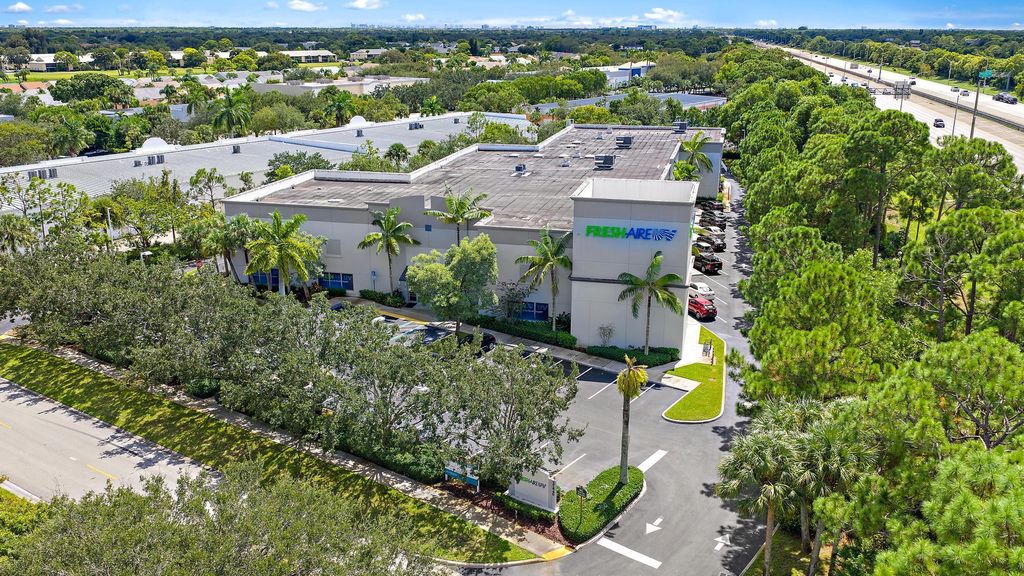 Photo of 3126 Jupiter Park Drive, Jupiter, FL 33458 (MLS # B26005177)