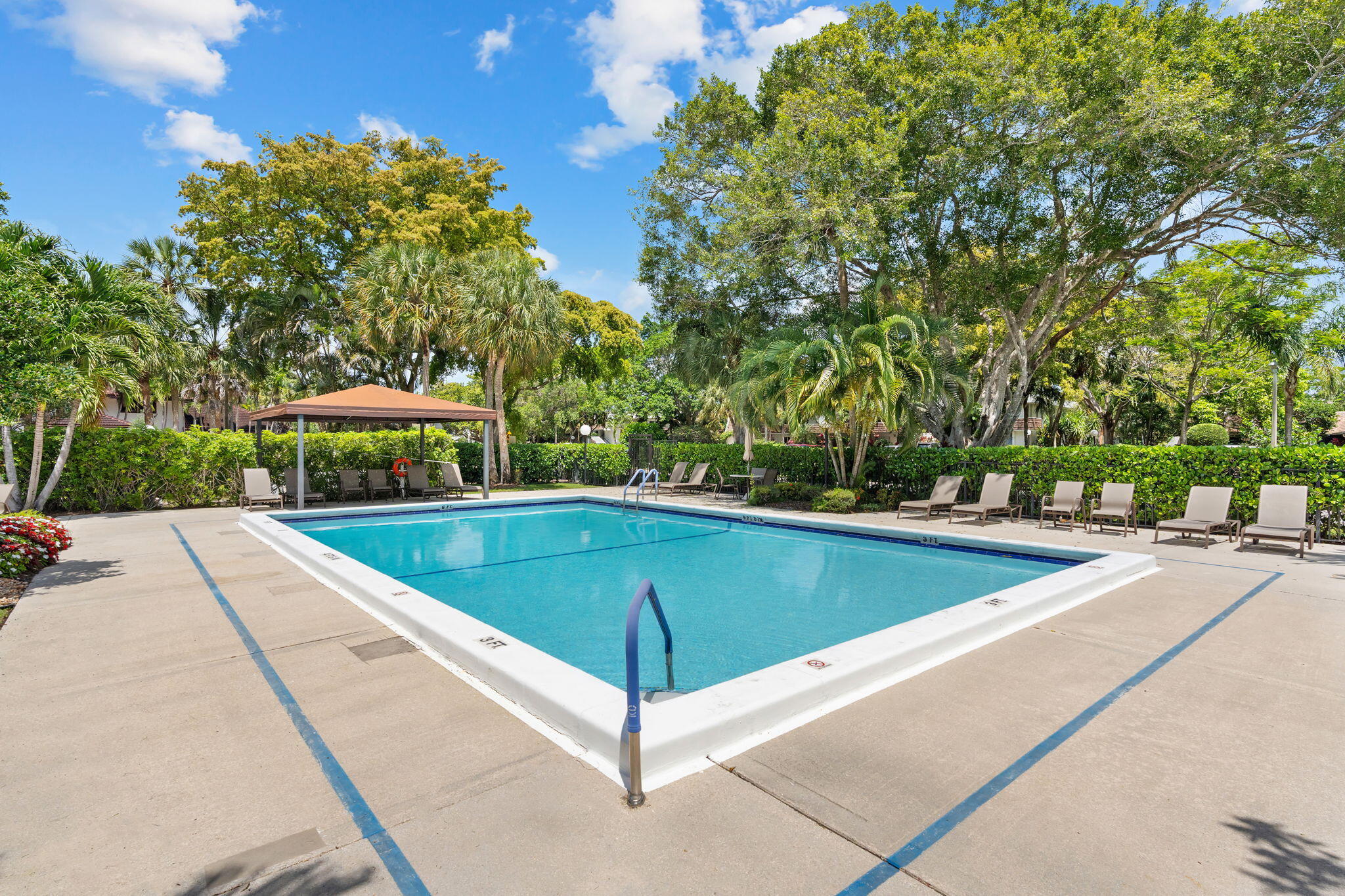 CYPRESS ESTATES - Residential