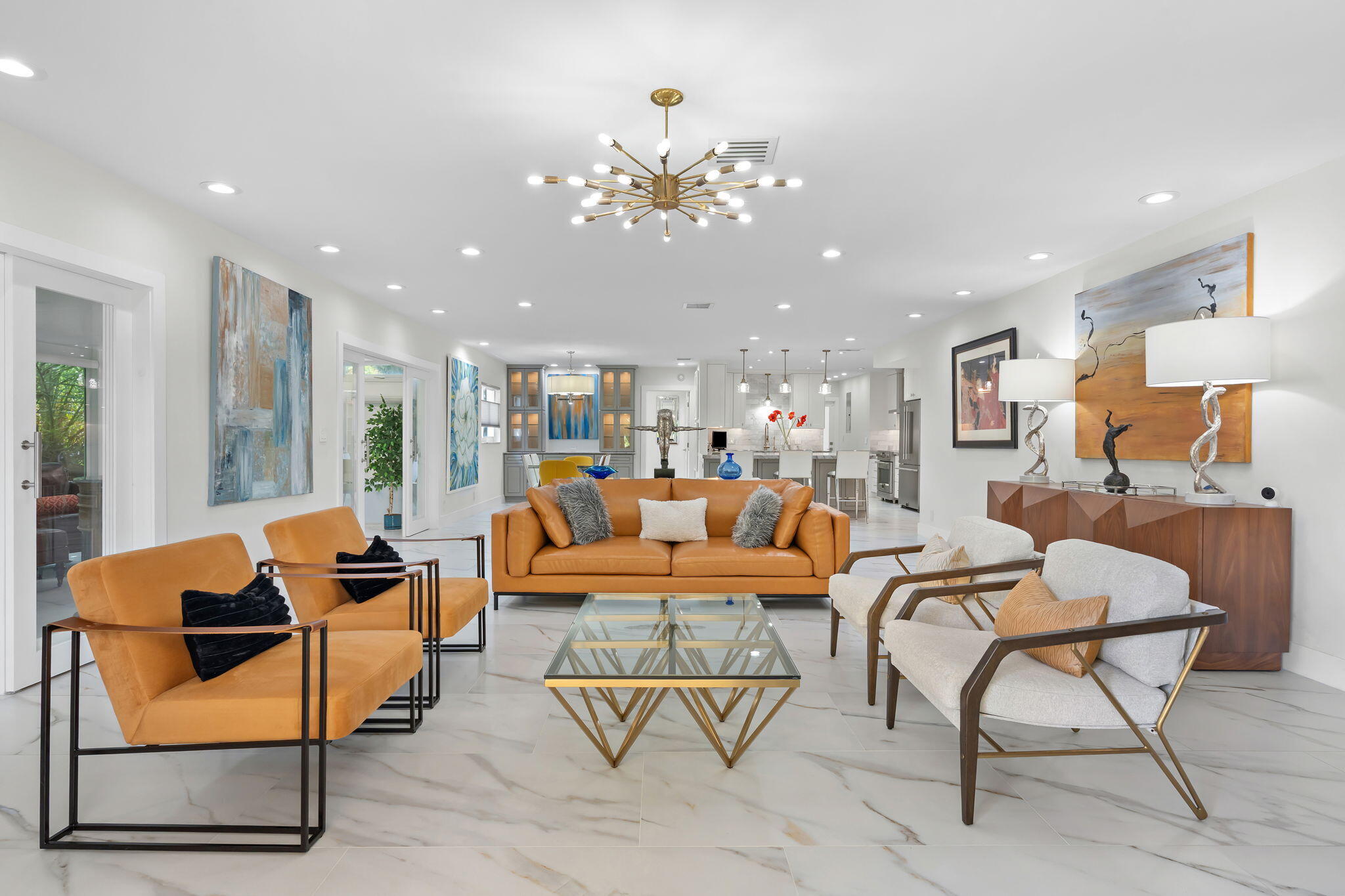 1114 W Cypress Drive V-8