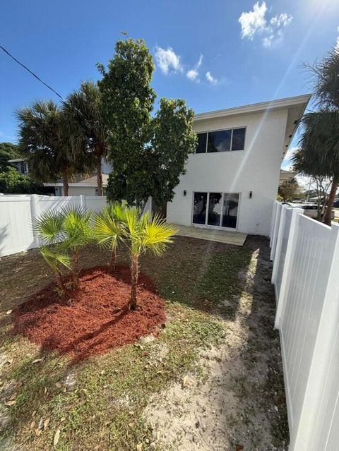 A home in Oakland Park