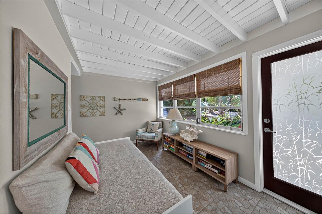 Photo of 1009 NE 16th Place, Fort Lauderdale, FL 33305 (MLS # F10529747)