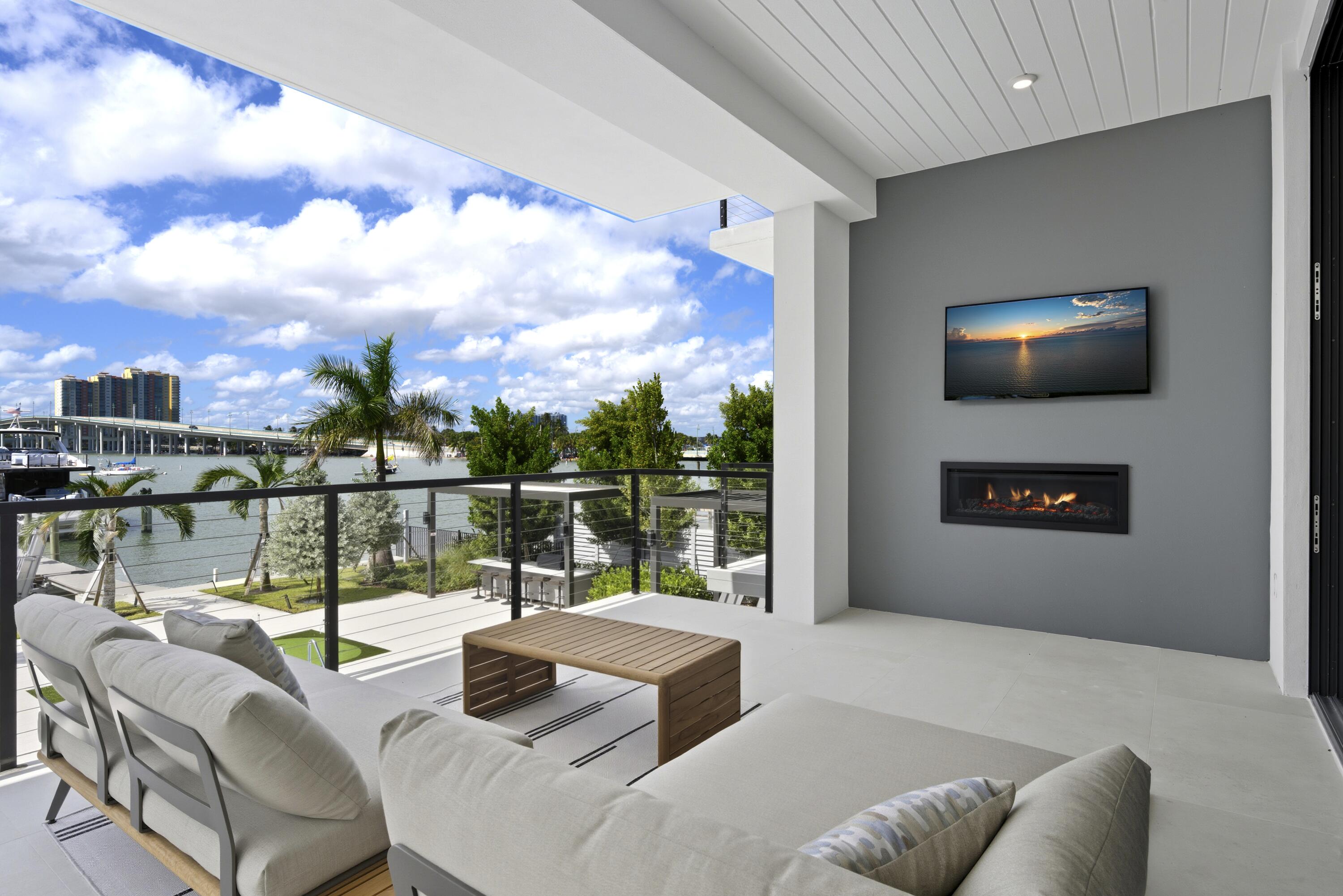 PALM BEACH SHORES - Residential
