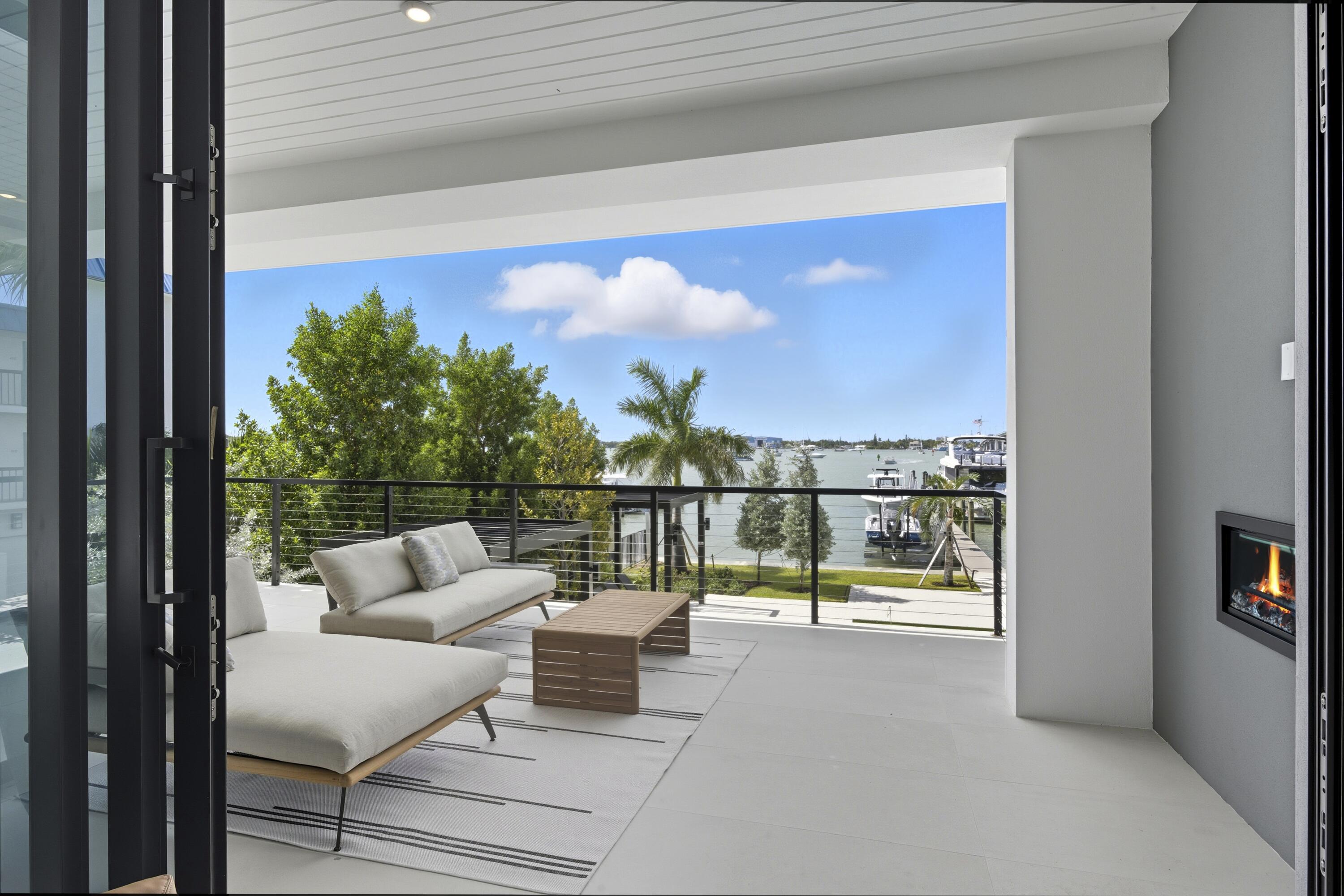 PALM BEACH SHORES - Residential