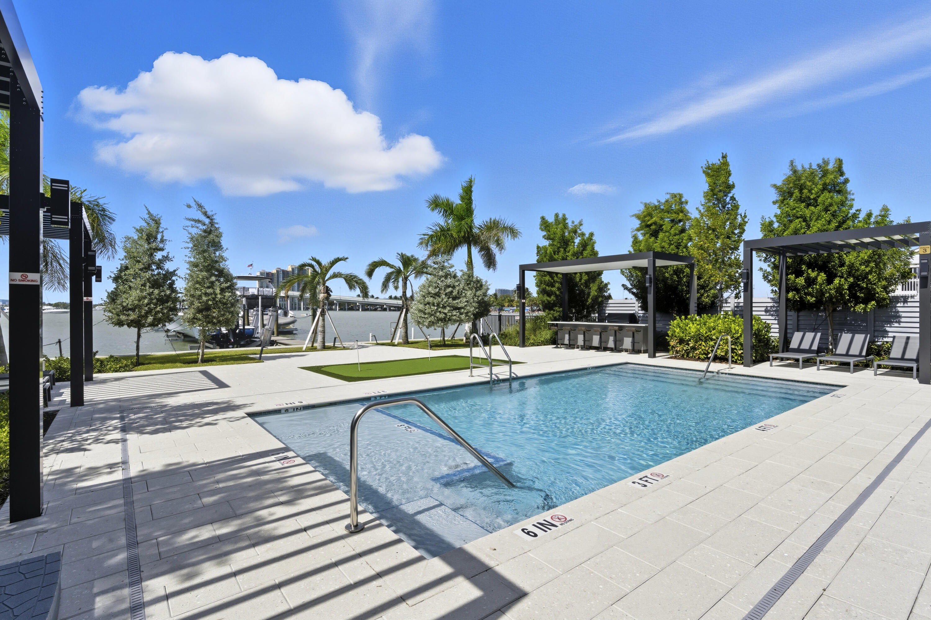 PALM BEACH SHORES - Residential