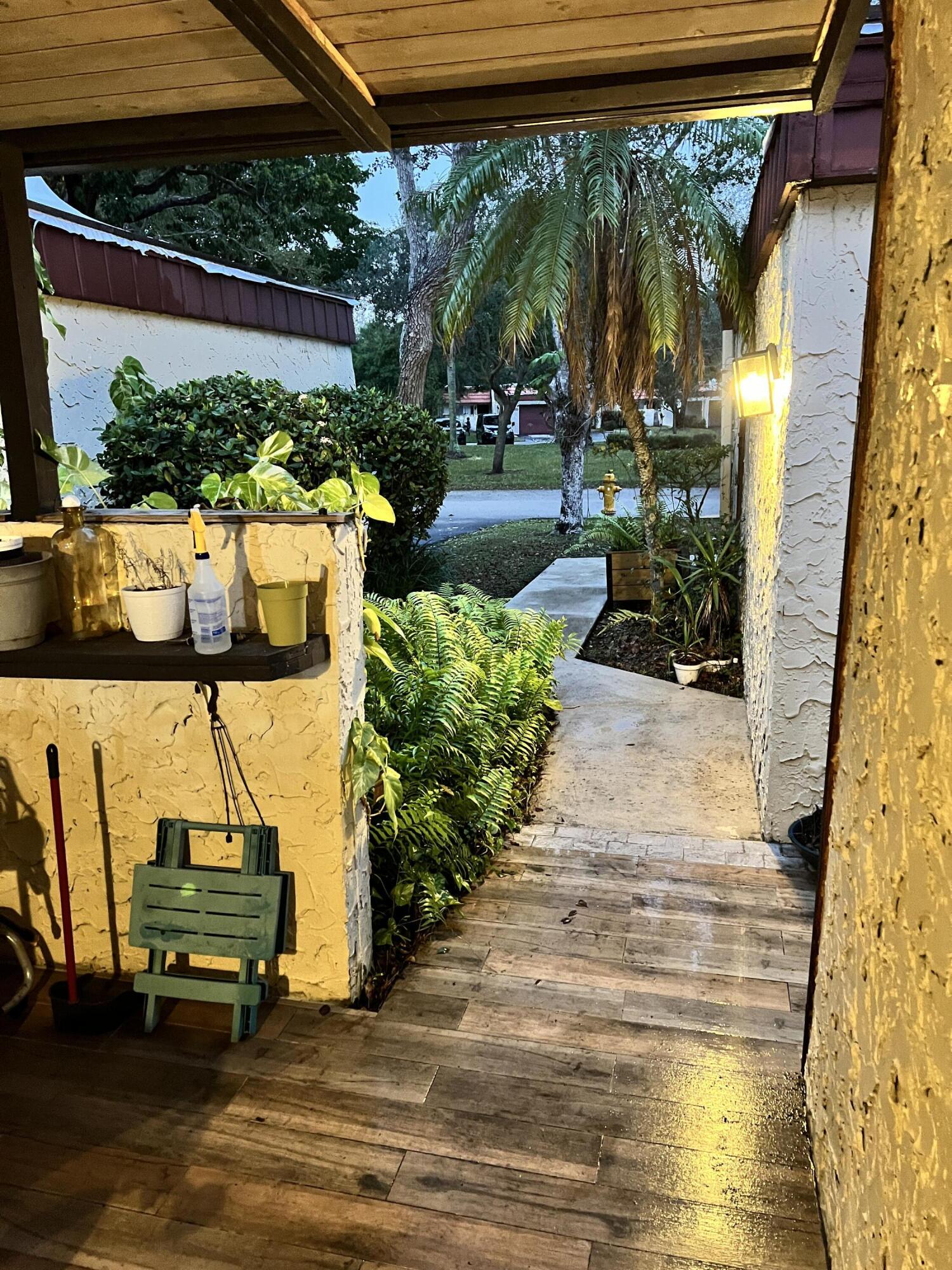 SPYGLASS CONDOMINIUM 1 - Residential