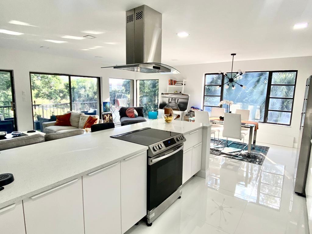 Falls Of Inverrary - Residential