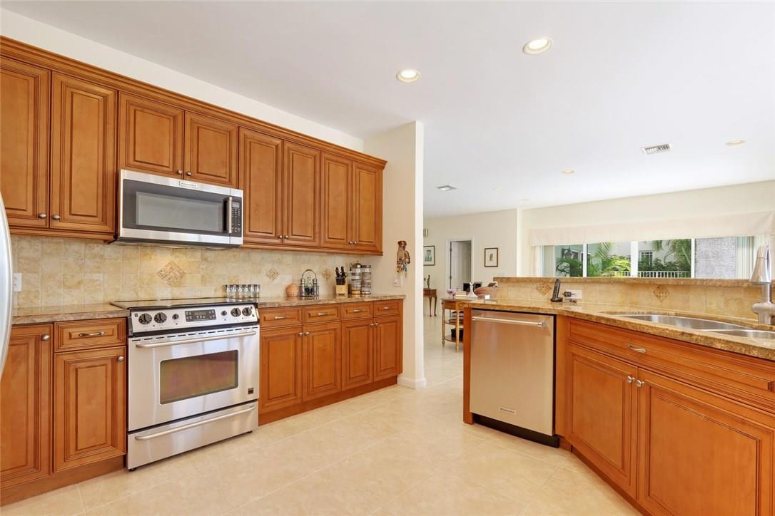 Coral Key Villas 1st Sec - Residential