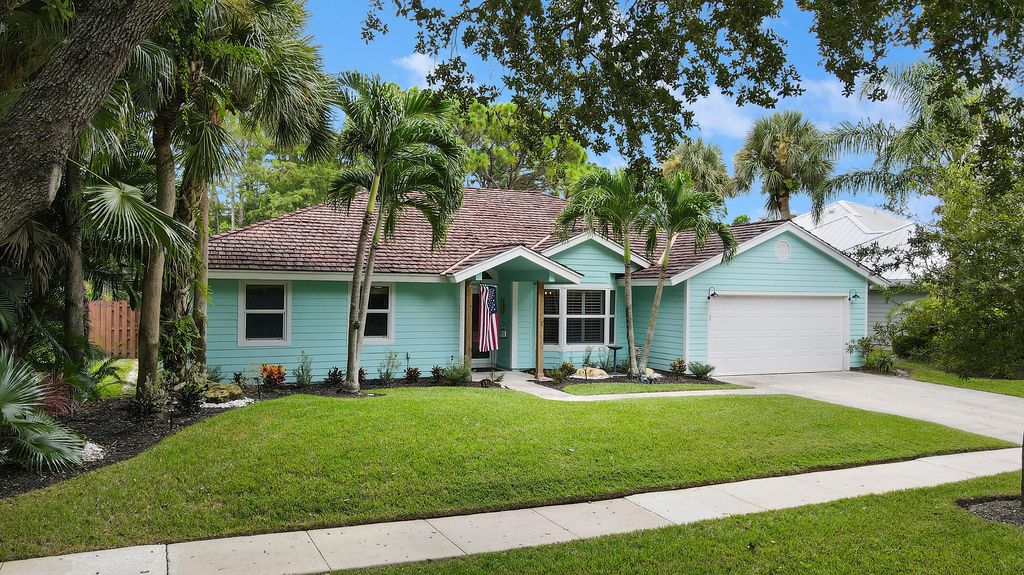 Photo of 18710 Misty Lake Drive, Jupiter, FL 33458 (MLS # R11012391)