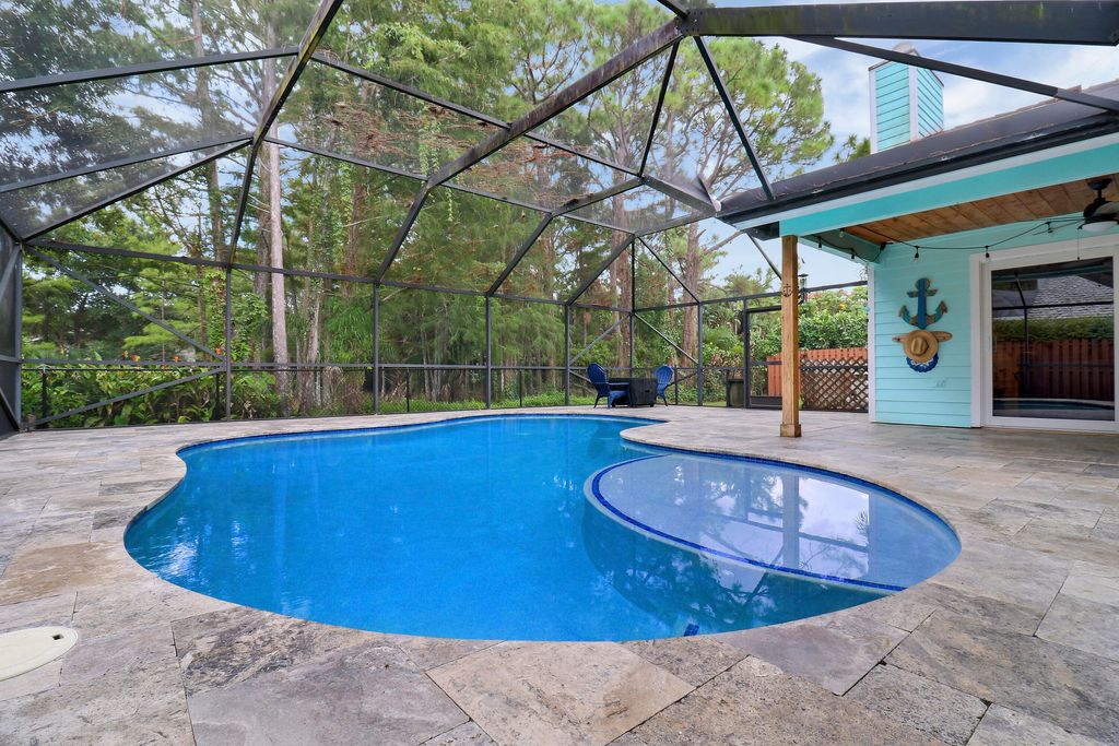 Photo of 18710 Misty Lake Drive, Jupiter, FL 33458 (MLS # R11012391)