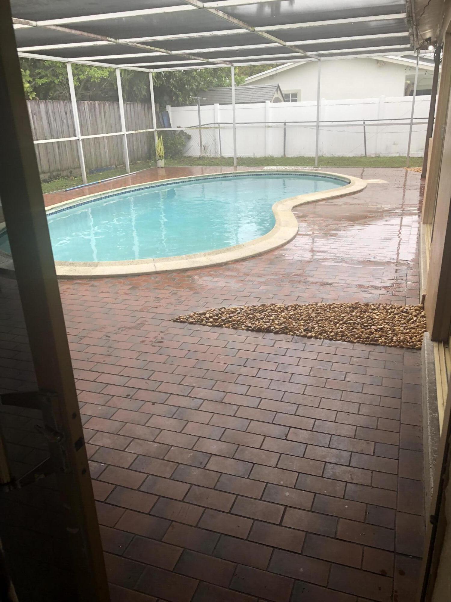 MIRAMAR ISLES SEC 3 - Residential Lease