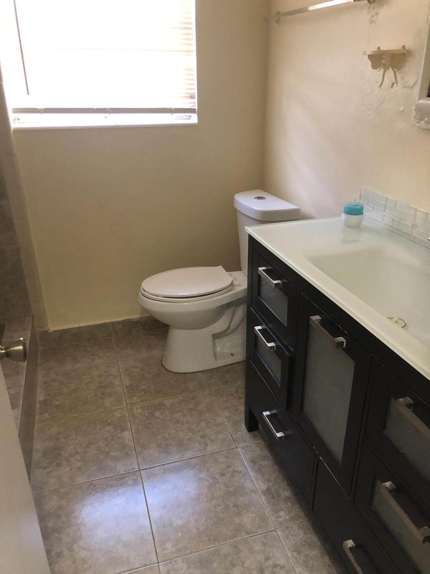 MIRAMAR ISLES SEC 3 - Residential Lease